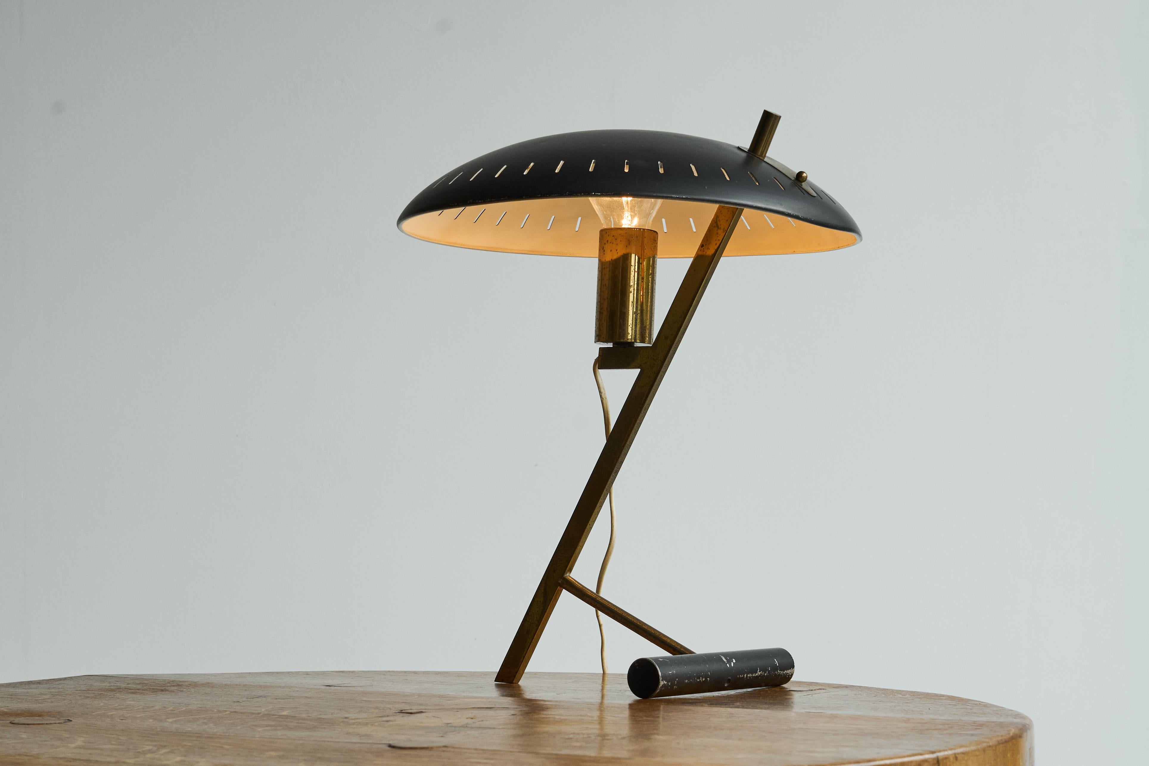 Louis Kalff Sehr früh oder Prototyp Decora oder Z Tischlampe Die Niederlande 1950er Jahre (Metall) im Angebot