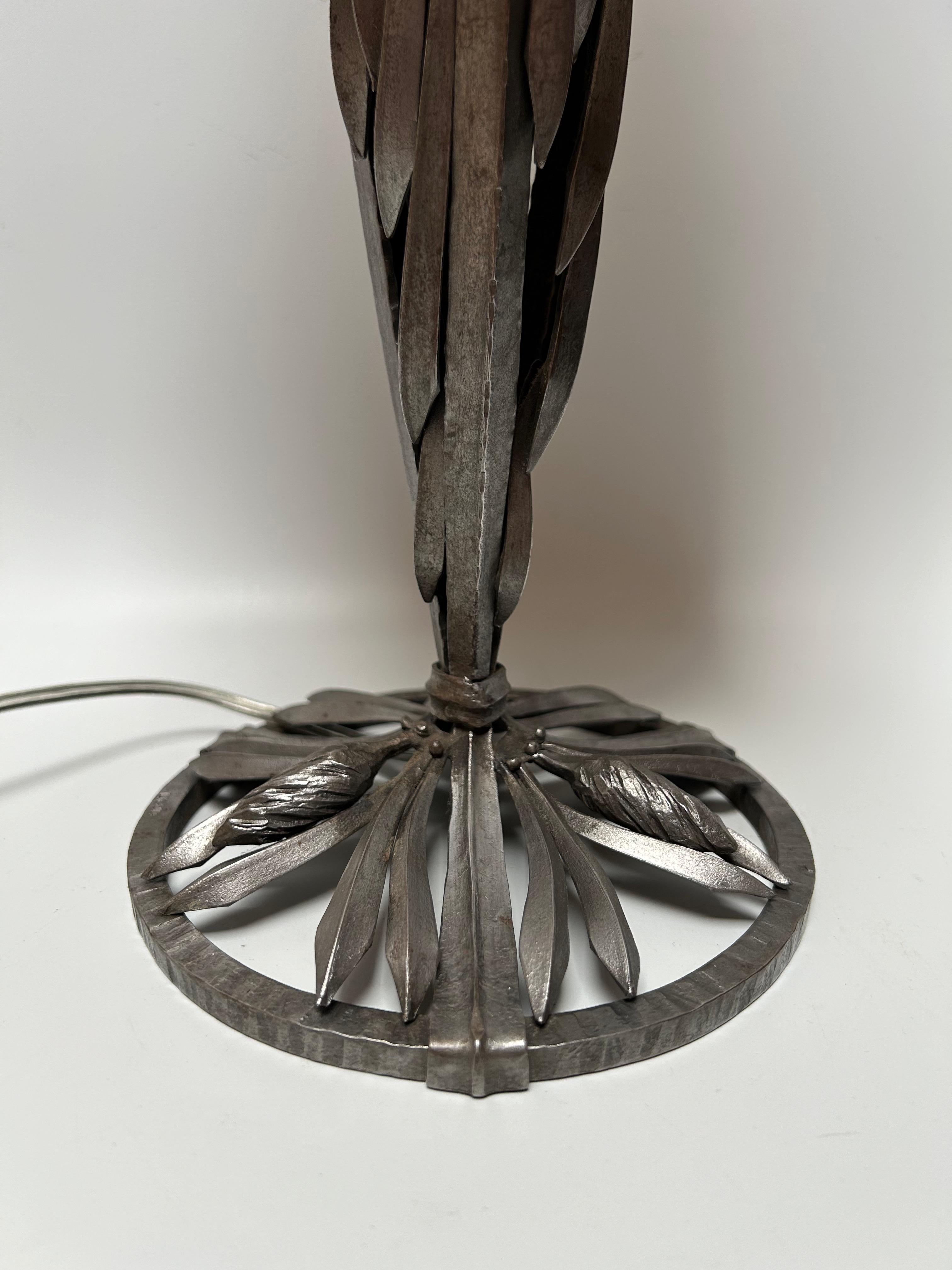 Lámpara Art Déco Louis Katona Hierro forjado en venta