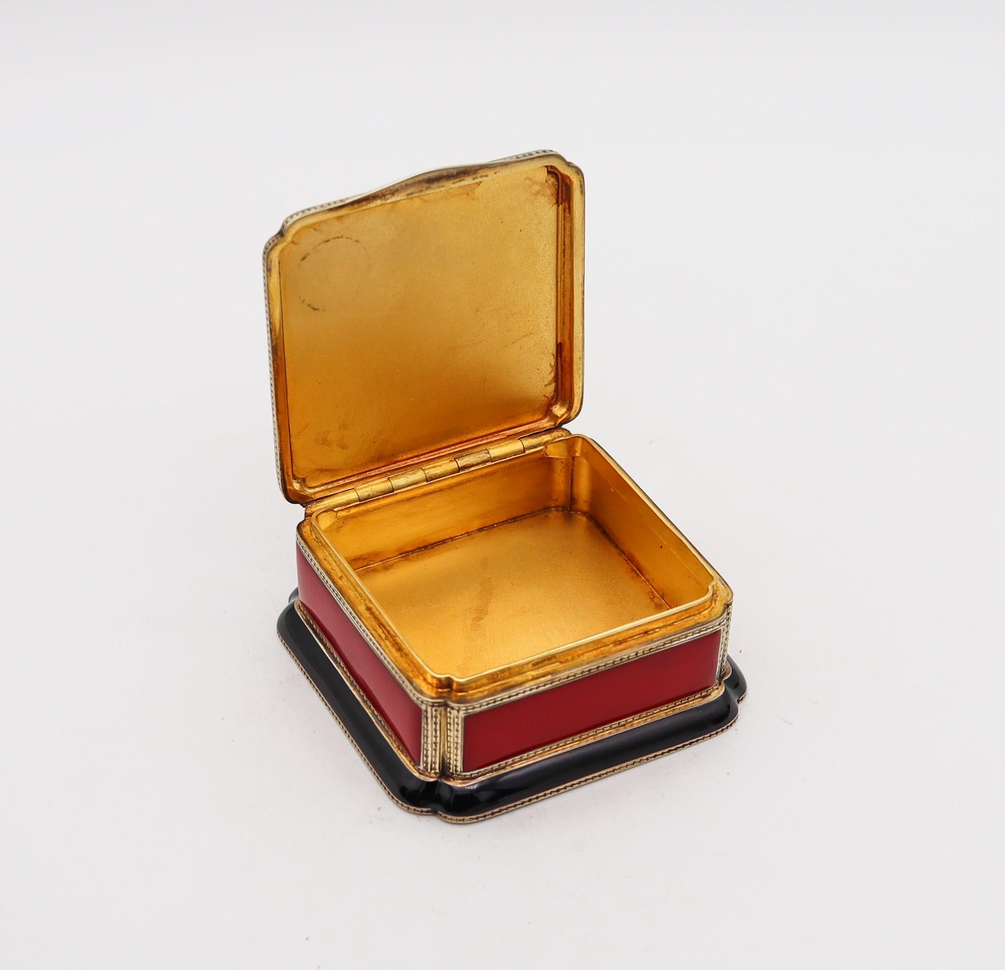 Poli Boîte de chinoiserie Louis Kuppenheim 1925 émaillée rouge et noire et dorée 935 sterling en vente