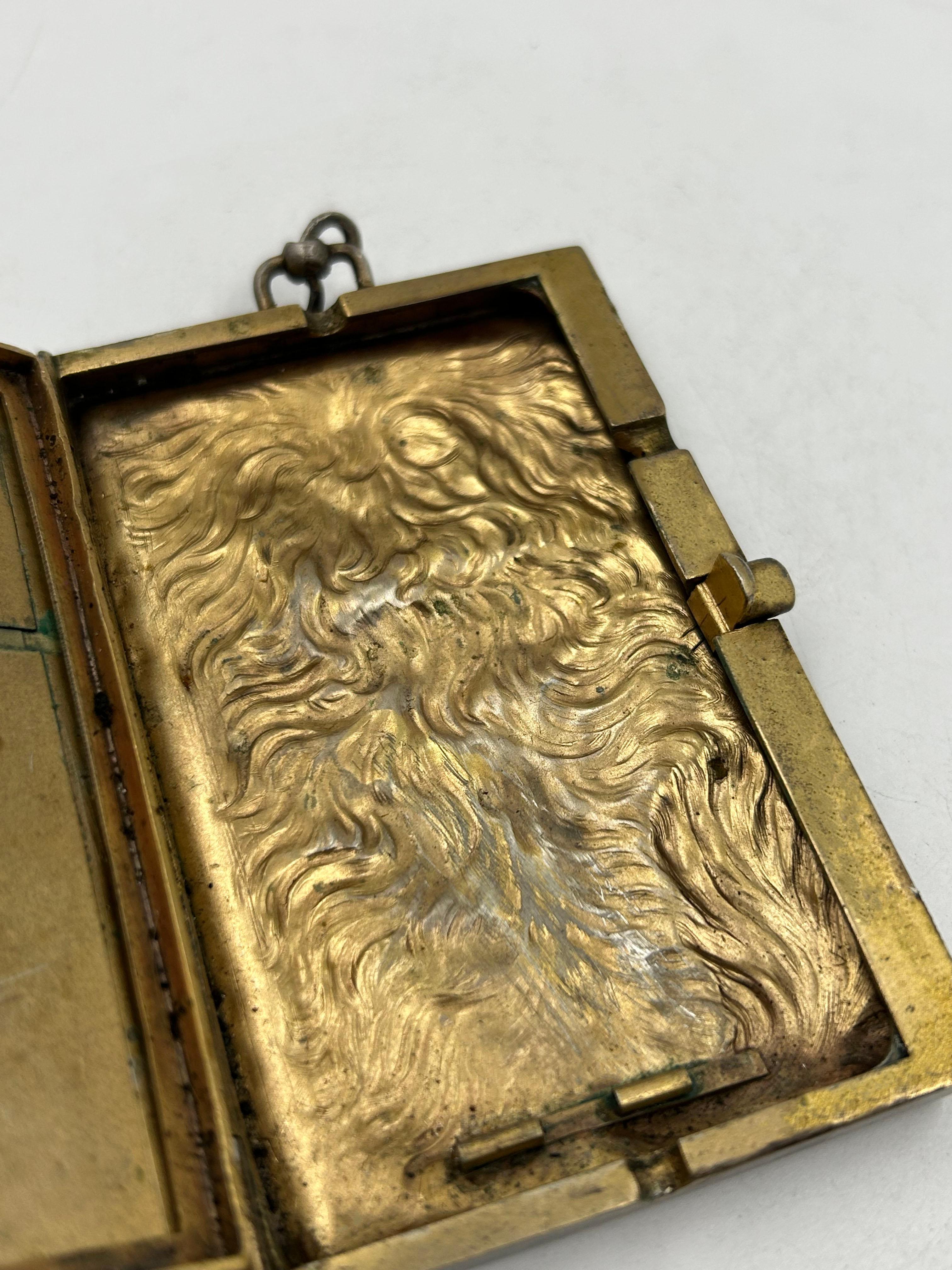 Vanity Case en argent et vermeil de Louis Kuppenheim avec motif de chien, Allemagne en vente 1