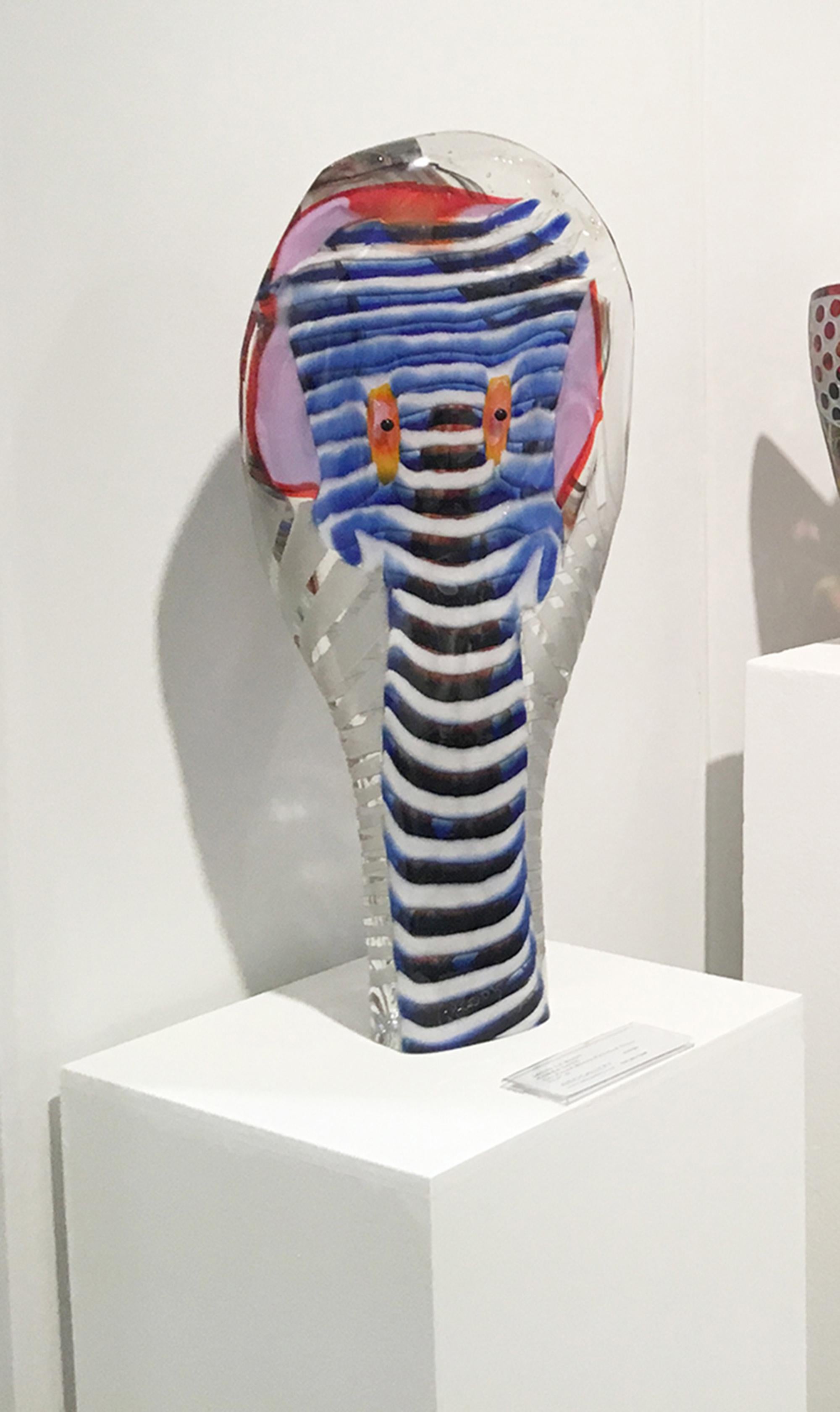 'Cobra Love' Blown Glass Sculpture - Gray Figurative Sculpture by Louis La Rooy