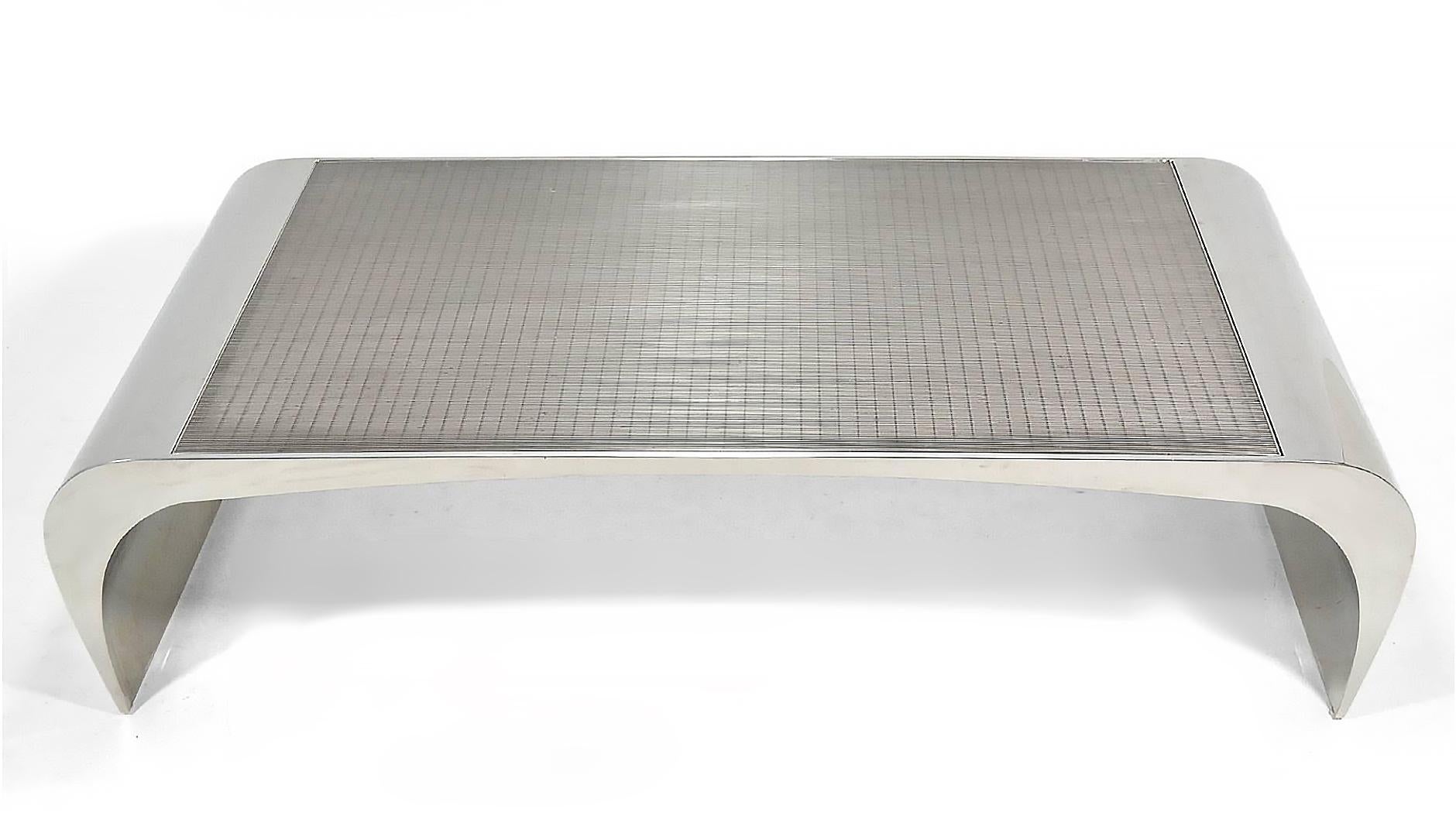 Louis LARA Monumental Brueton Selina K Table basse, acier inoxydable

La table basse surdimensionnée 