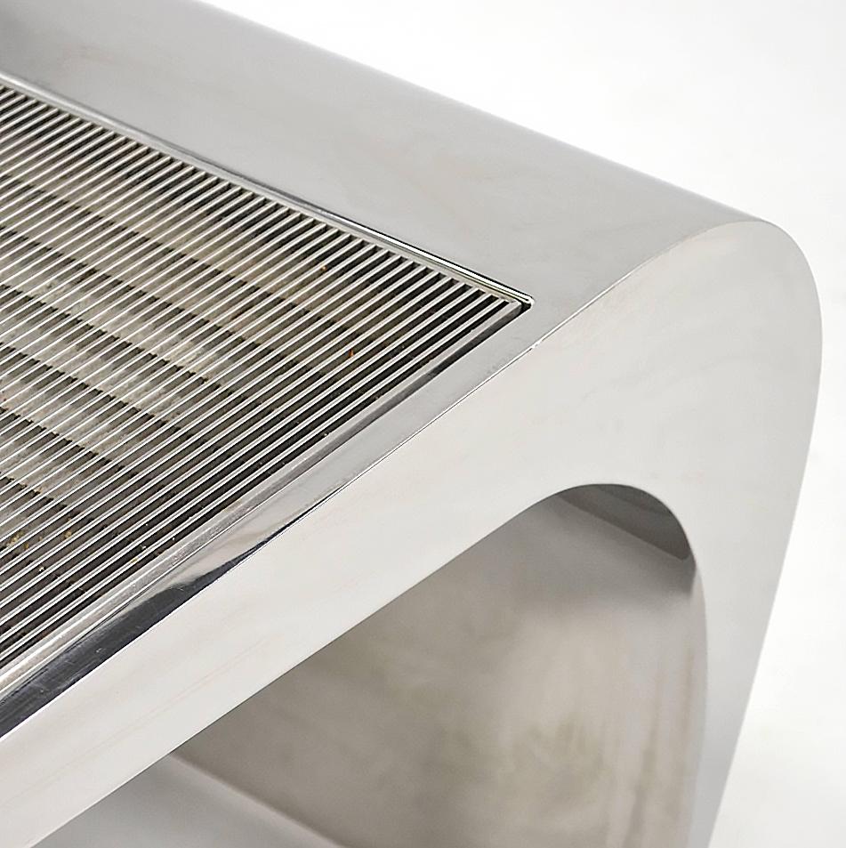Louis LARA Monumental Brueton Selina K Table basse, acier inoxydable Bon état - En vente à Miami, FL