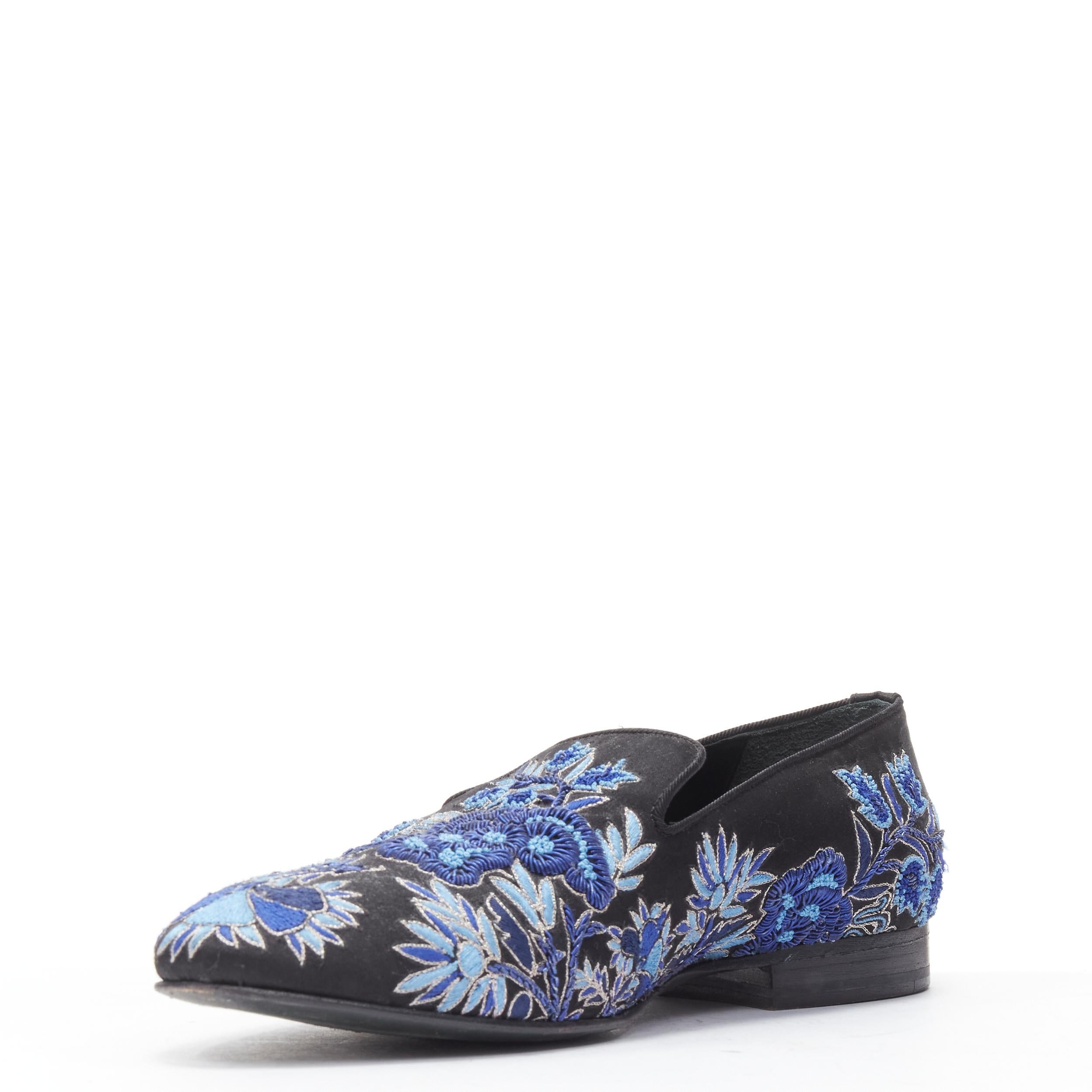 LOUIS LEEMAN black satin blue floral embroidery evening loafer EU42 US9 In Excellent Condition For Sale In Hong Kong, NT