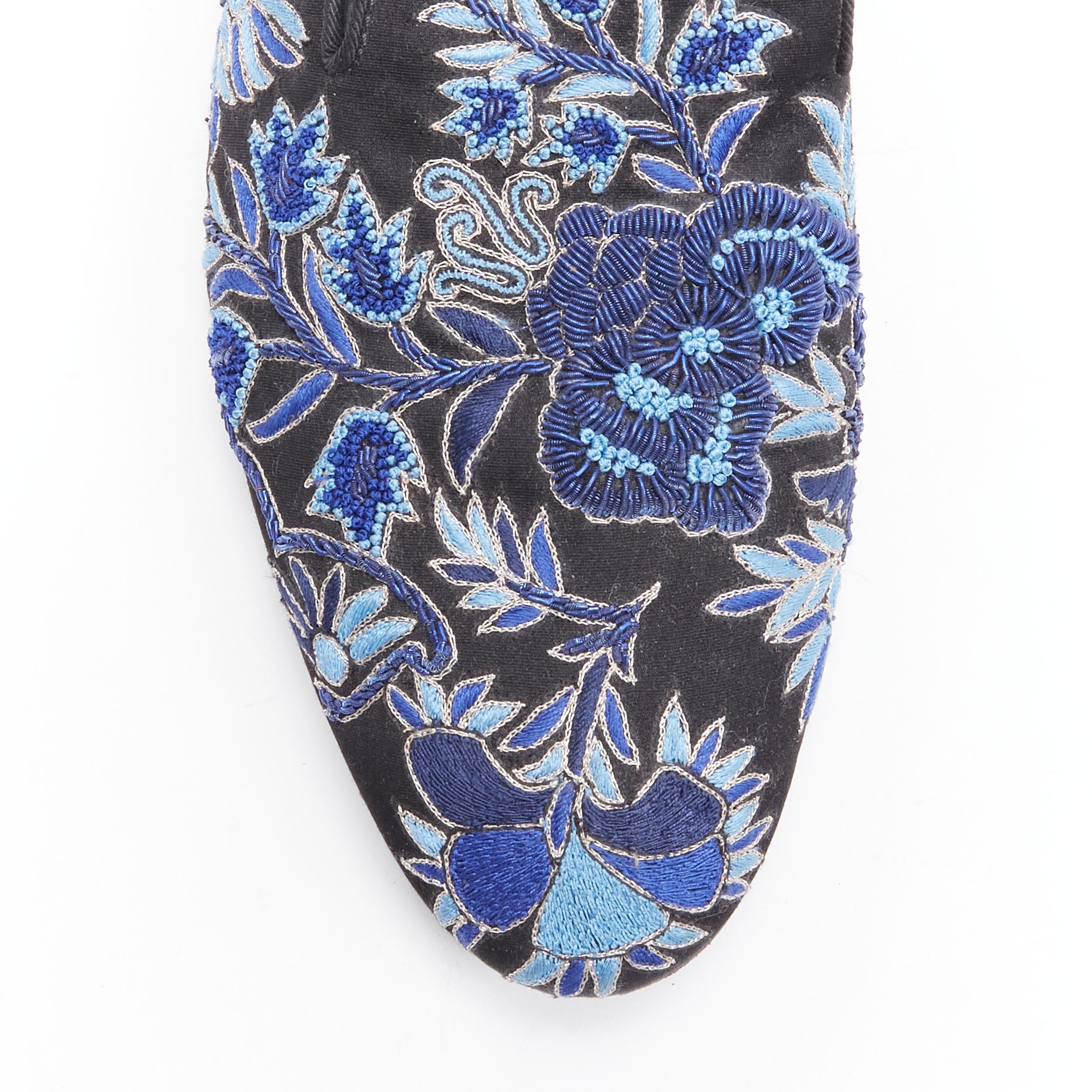 Mocassins de soirée Louis Leeman en satin noir avec broderie florale bleue taille EU 42 US 9 en vente 2