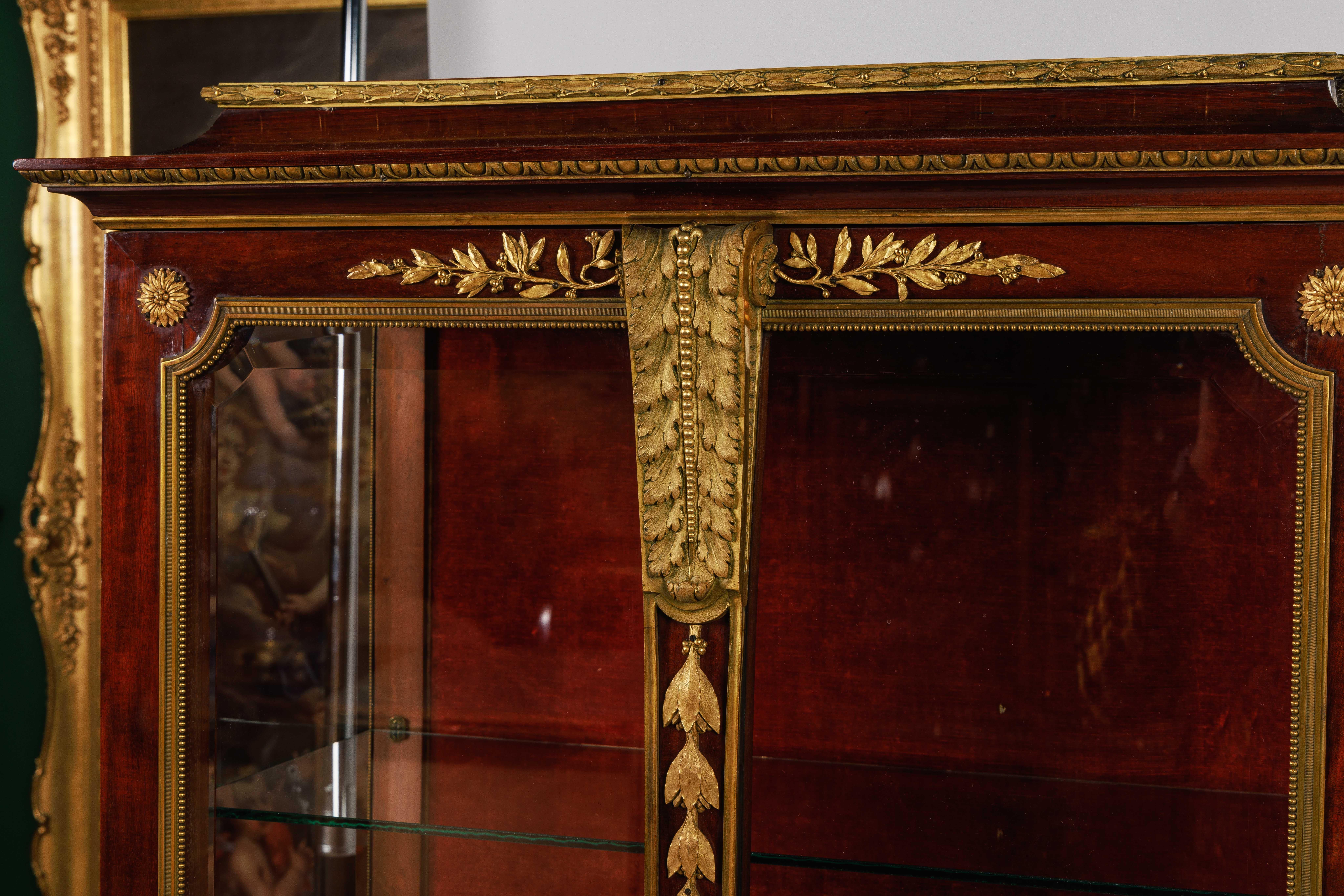 Louis Majorelle, an Exceptional Quality French Ormolu and Vernis Martin Vitrine In Good Condition For Sale In New York, NY