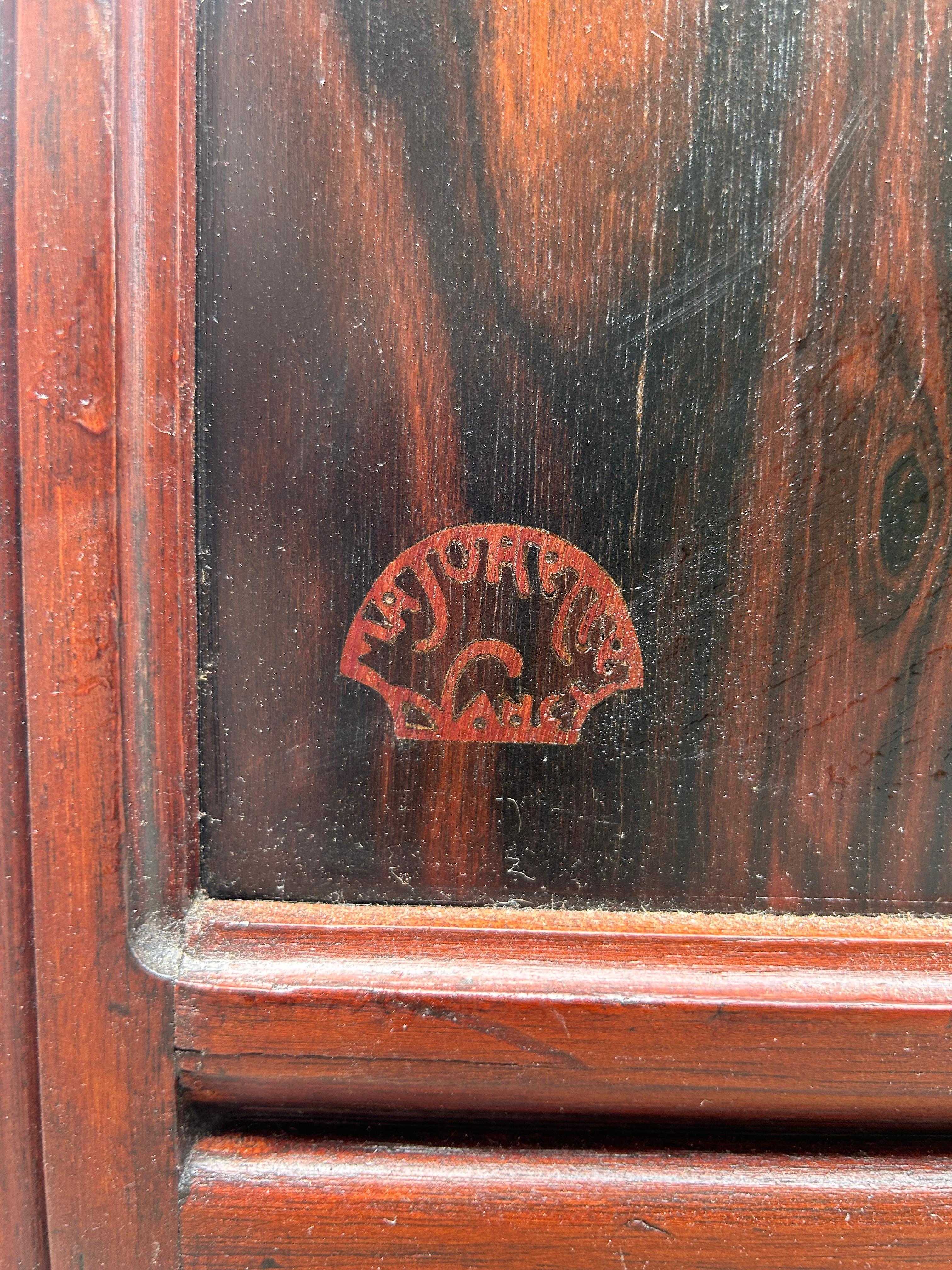 Mobile firmato Louis Majorelle in stile Art Nouveau francese, intarsi e ferramenta in vendita 8