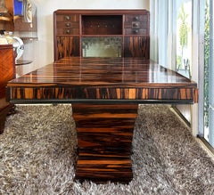 Cabinet signé Louis Majorelle Art Nouveau français, incrustations et ferronnerie