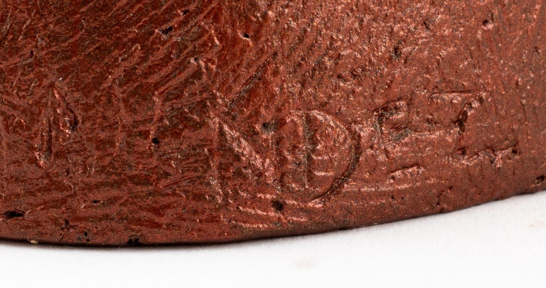 Figure femminili in ceramica Louis Mendez, 2 in vendita 3