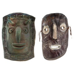 Keramikmasken von Louis Mendez, 2 Stück