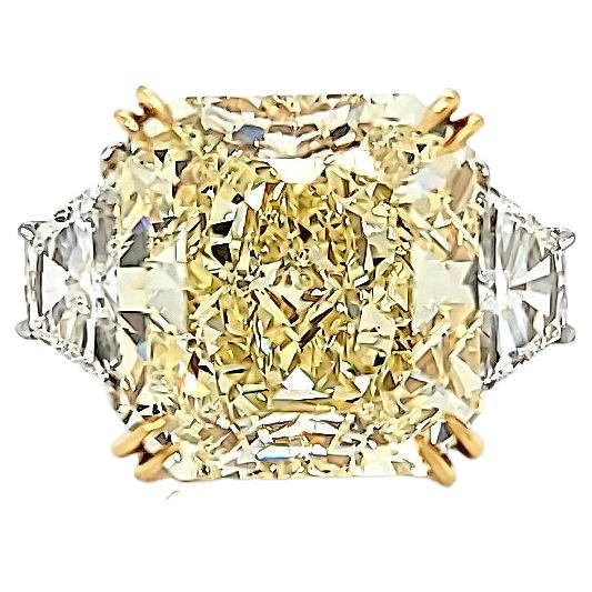 Louis Newman 7 Co GIA Certified 15,06 Carati Fancy Yellow Three-Stone Ring