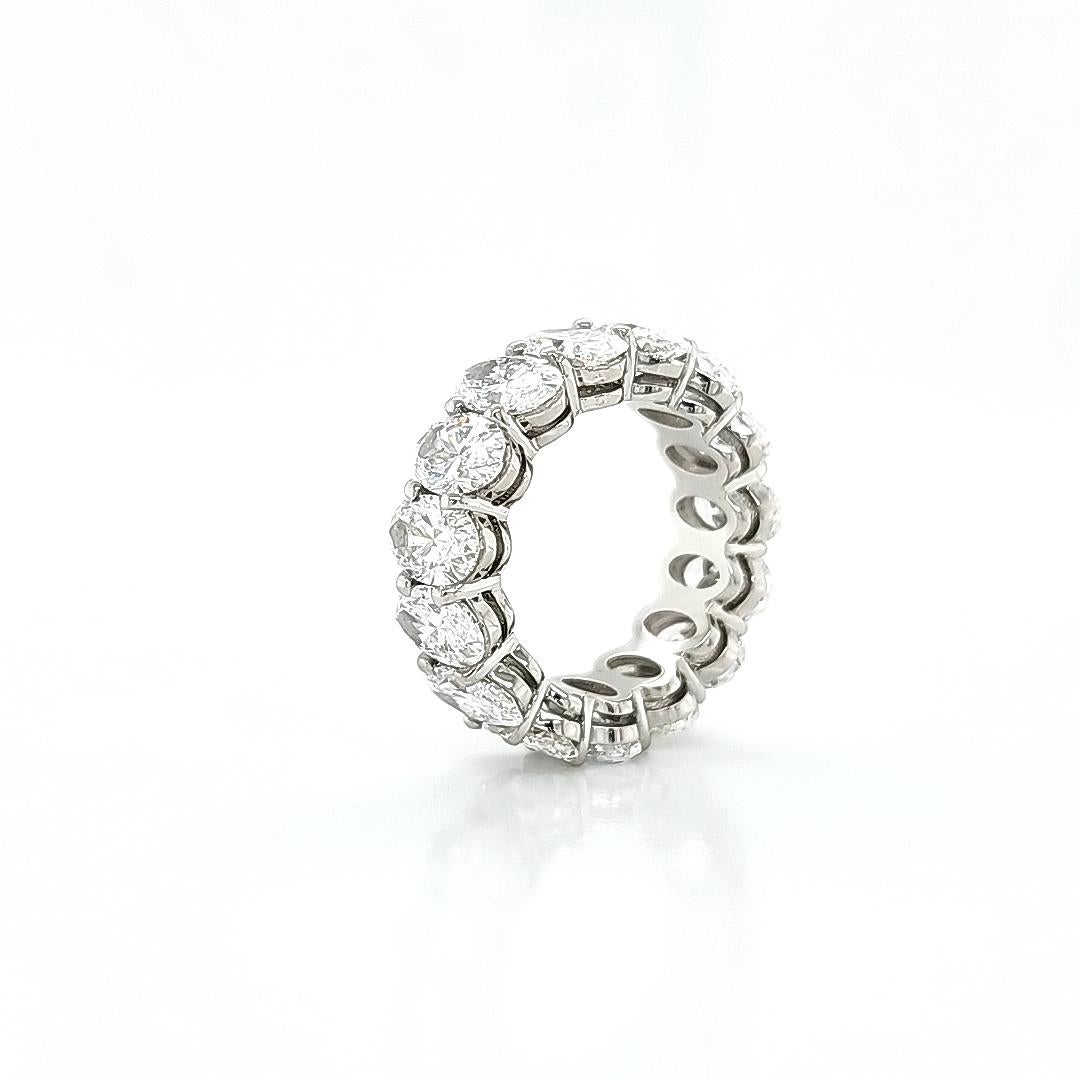 Ovaler Diamant-Hochzeitsring von Louis Newman & Co mit GIA-Zertifikaten, 10.62 Karat für Damen oder Herren im Angebot