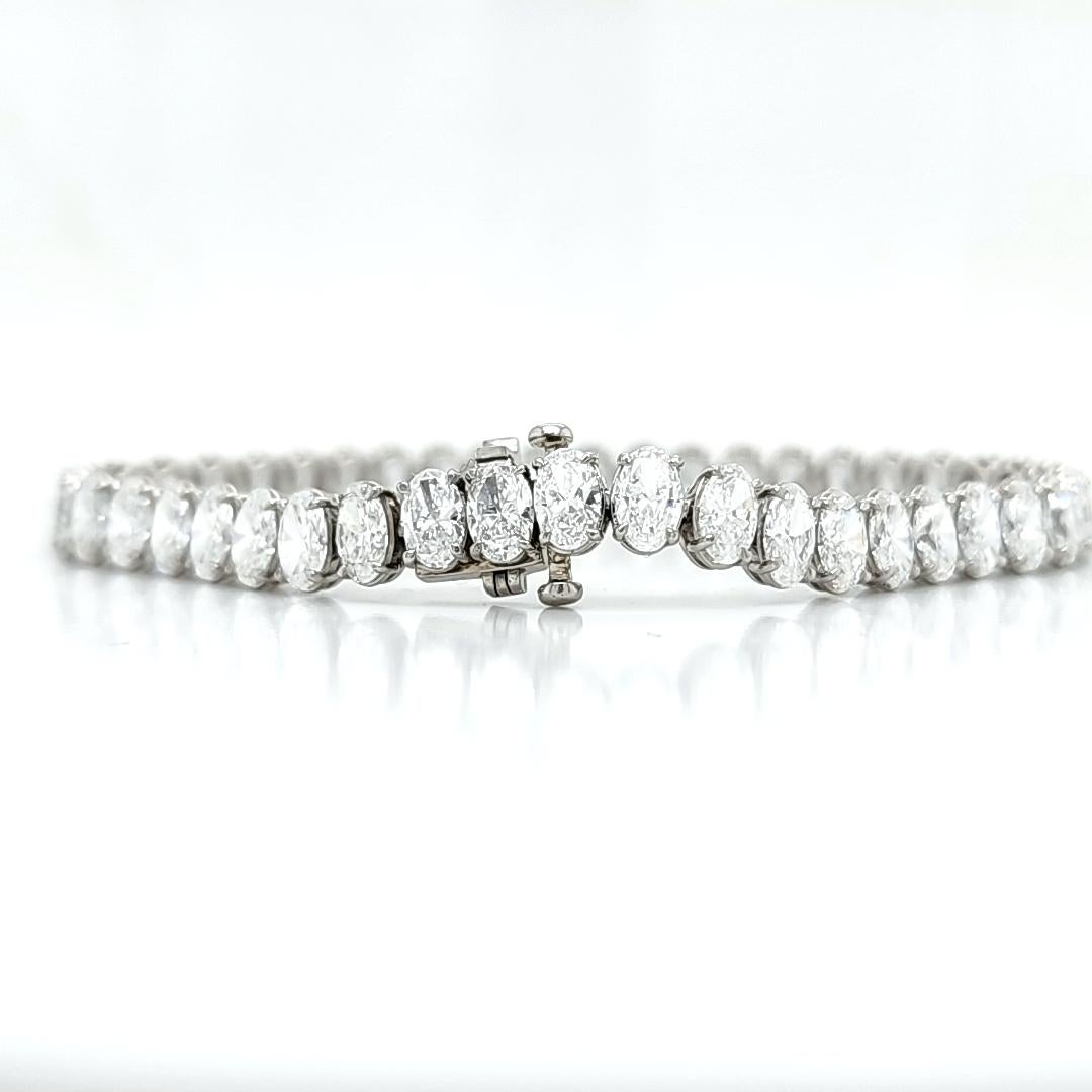 Bracelet tennis Louis Newman & Co avec diamants ovales certifiés GIA de 13,91 carats Neuf - En vente à New York, NY