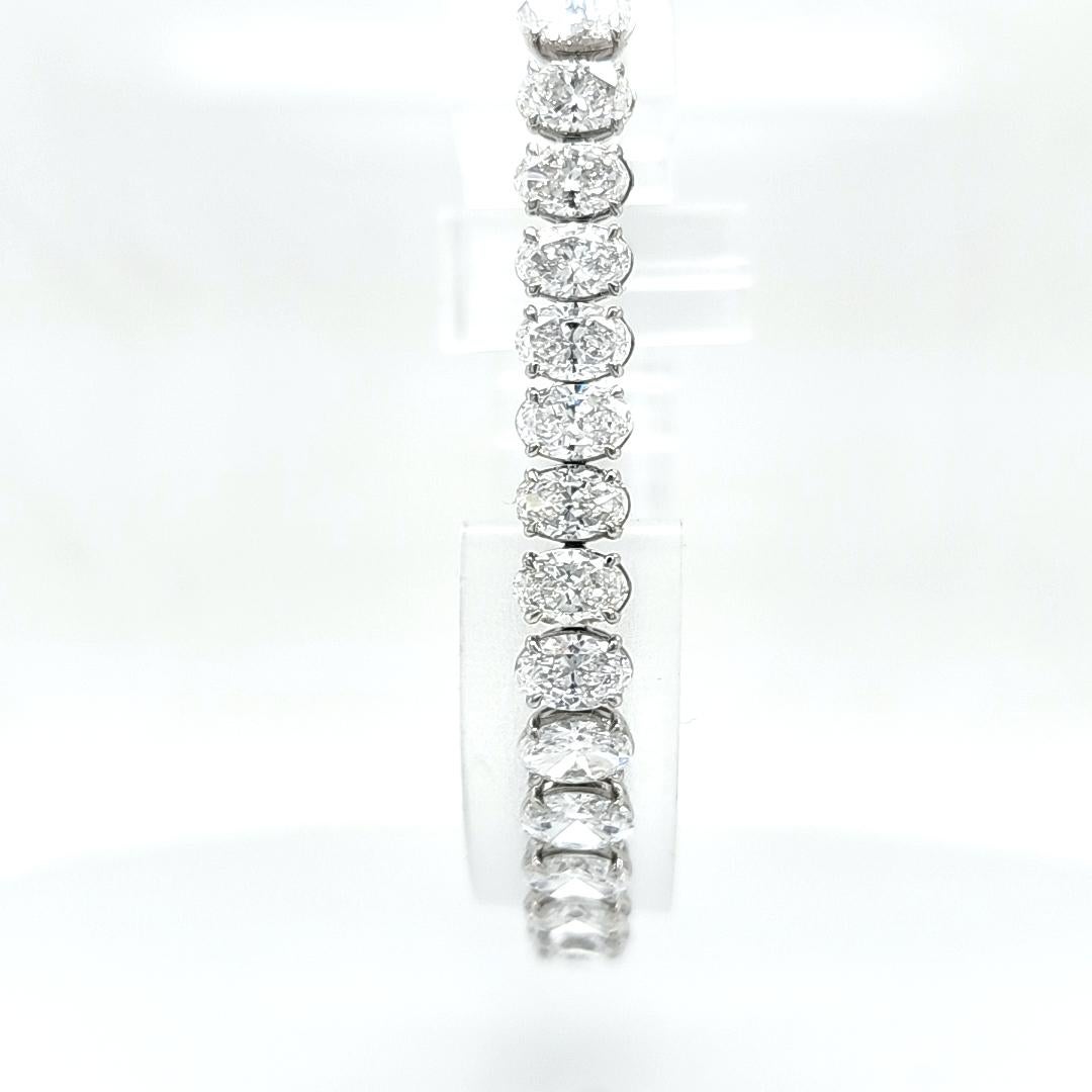 Louis Newman & Co. GIA-zertifiziertes ovales Diamant-Tennisarmband mit 13,91 Karat für Damen oder Herren im Angebot