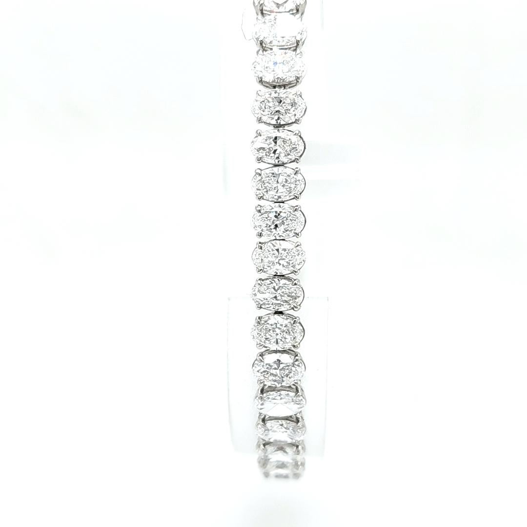 Bracelet tennis Louis Newman & Co avec diamants ovales certifiés GIA de 13,91 carats en vente 1