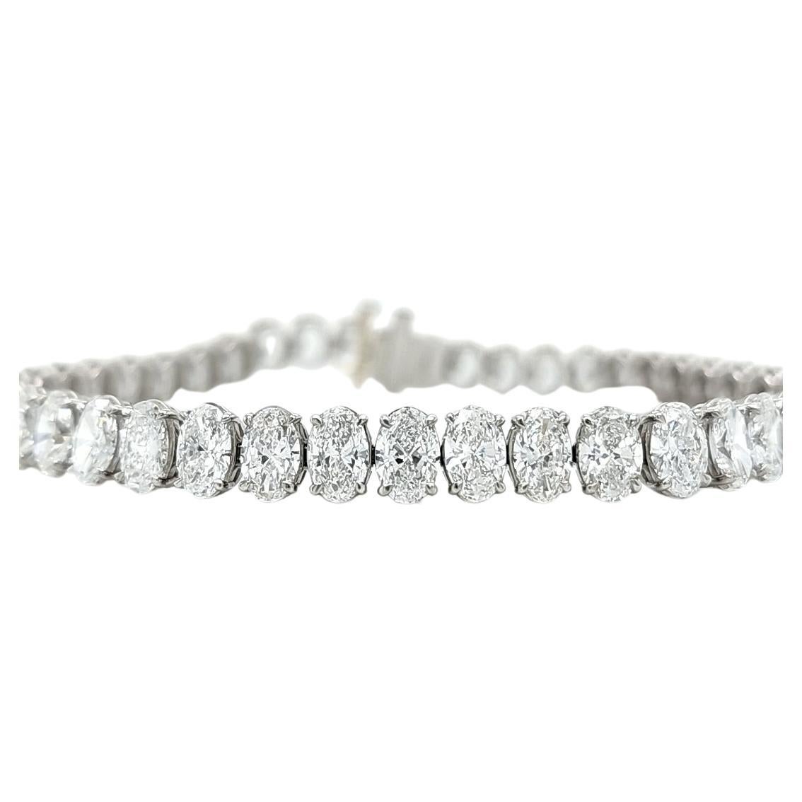 Bracelet tennis Louis Newman & Co avec diamants ovales certifiés GIA de 13,91 carats en vente