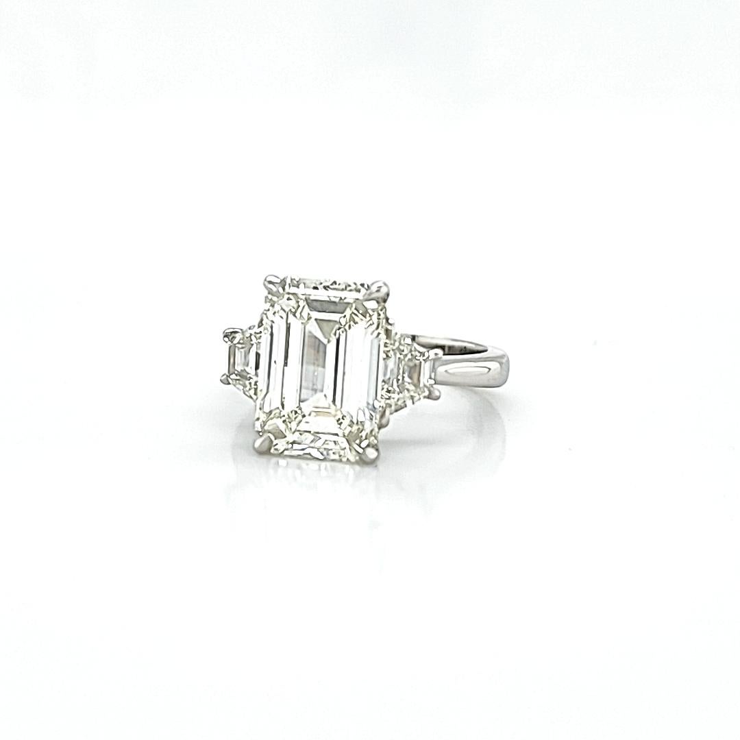 Louis Newman & Co 4.05 carat Emerald Cut GIA certified Diamond Three Stone Ring In New Condition In New York, NY