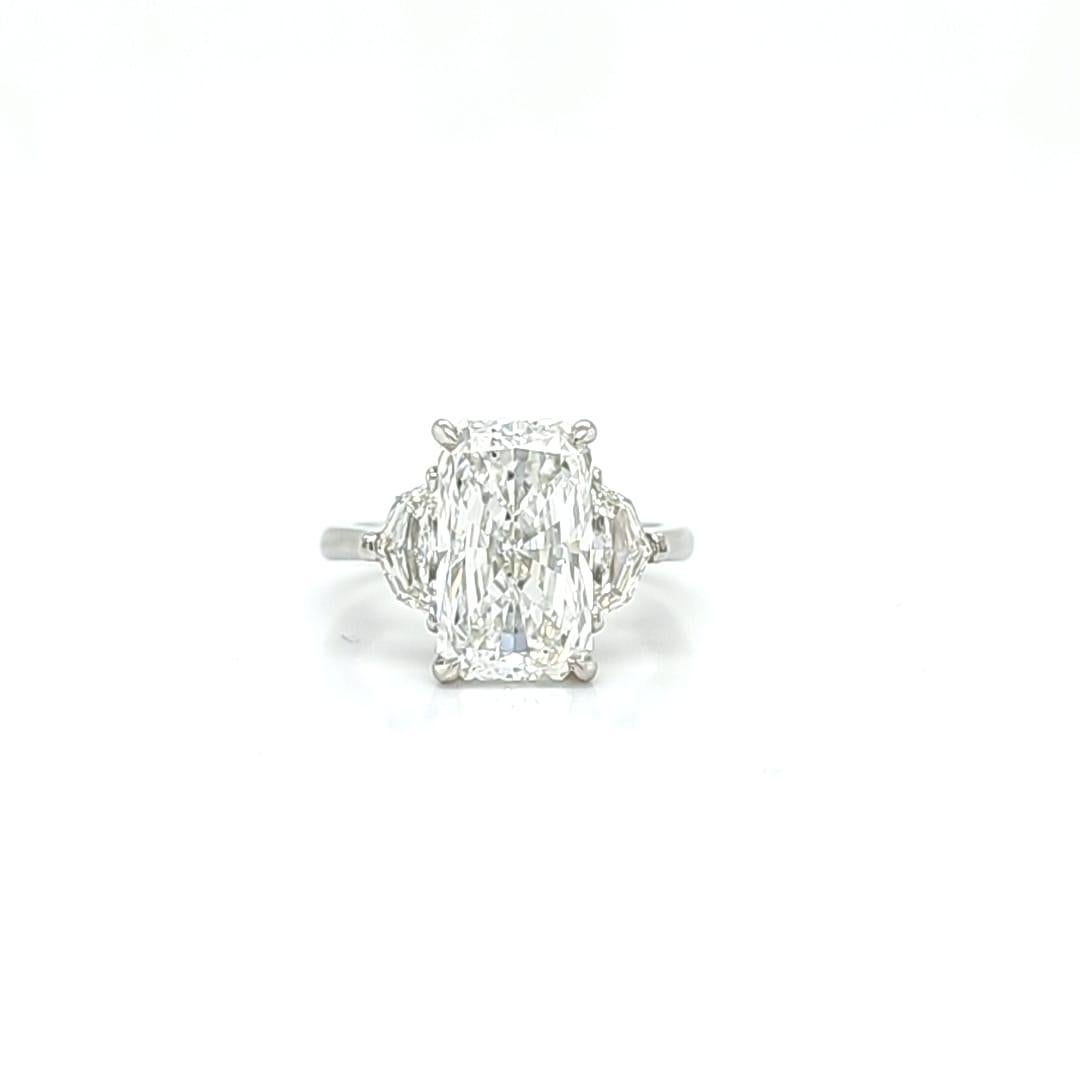 Louis Newman & Co. 4.52 Carat GIA Certified Radiant Cut Diamond Three Stone Ring In New Condition For Sale In New York, NY