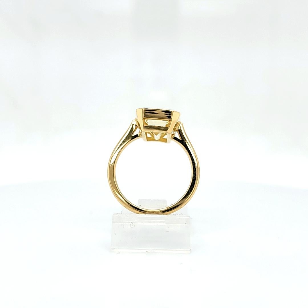 Women's or Men's Louis Newman & Co 5.09 Carat Emerald Cut Emerald Cut Bezel Set Yellow Gold Ring For Sale