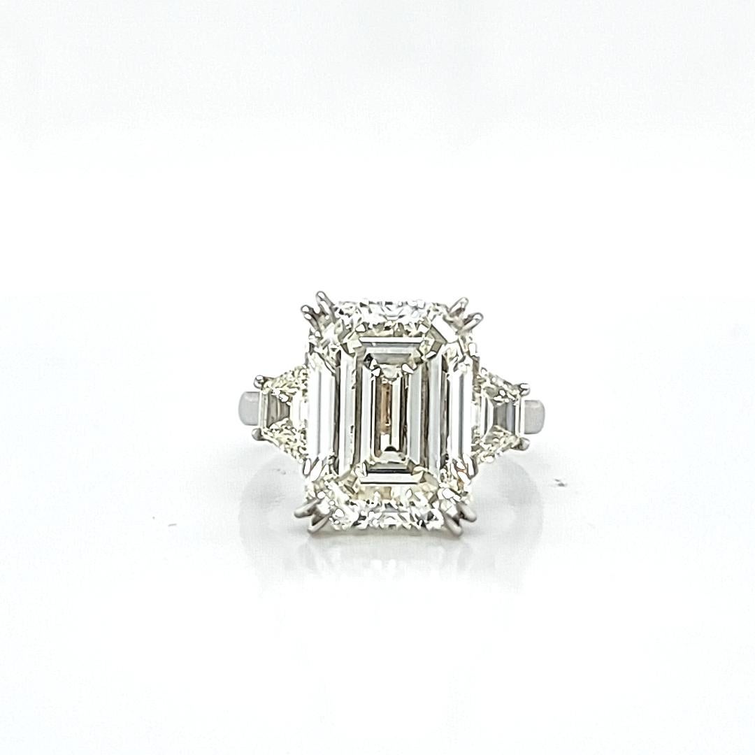 Louis Newman & Co 7.02 carat Emerald Cut GIA certified Diamond Three Stone Ring 2