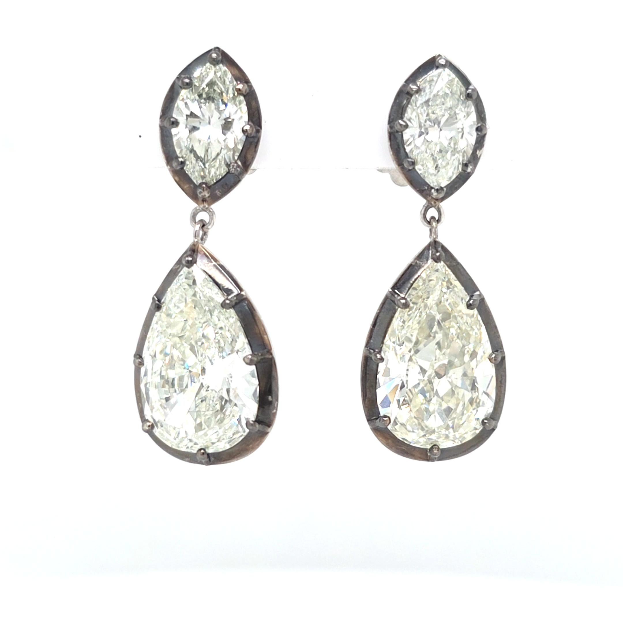 da uomo o donna Louis Newman & Co GIA certified 10.51 carat Pear Shape Diamond Dangle Earrings in vendita
