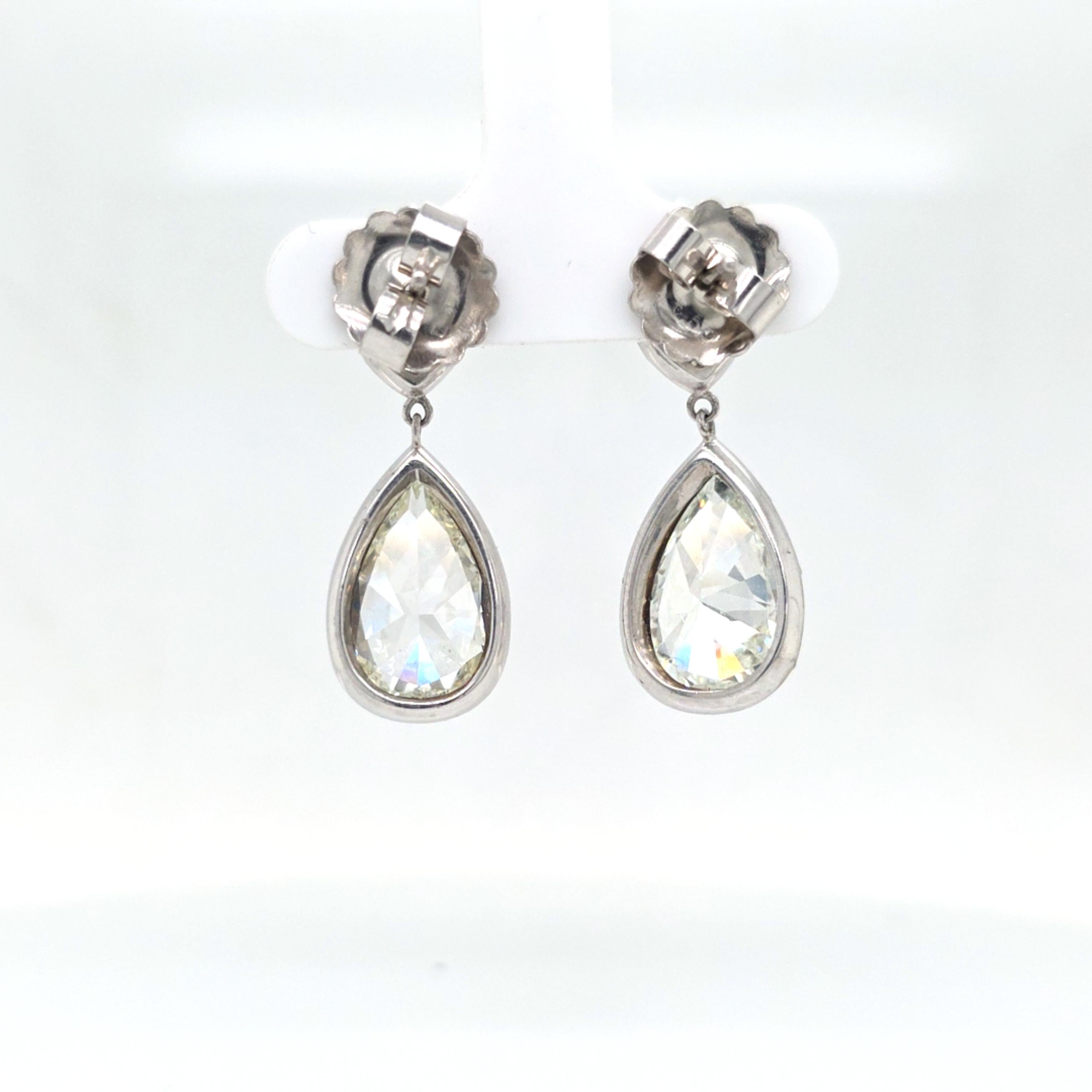 Louis Newman & Co GIA certified 10.51 carat Pear Shape Diamond Dangle Earrings in vendita 1