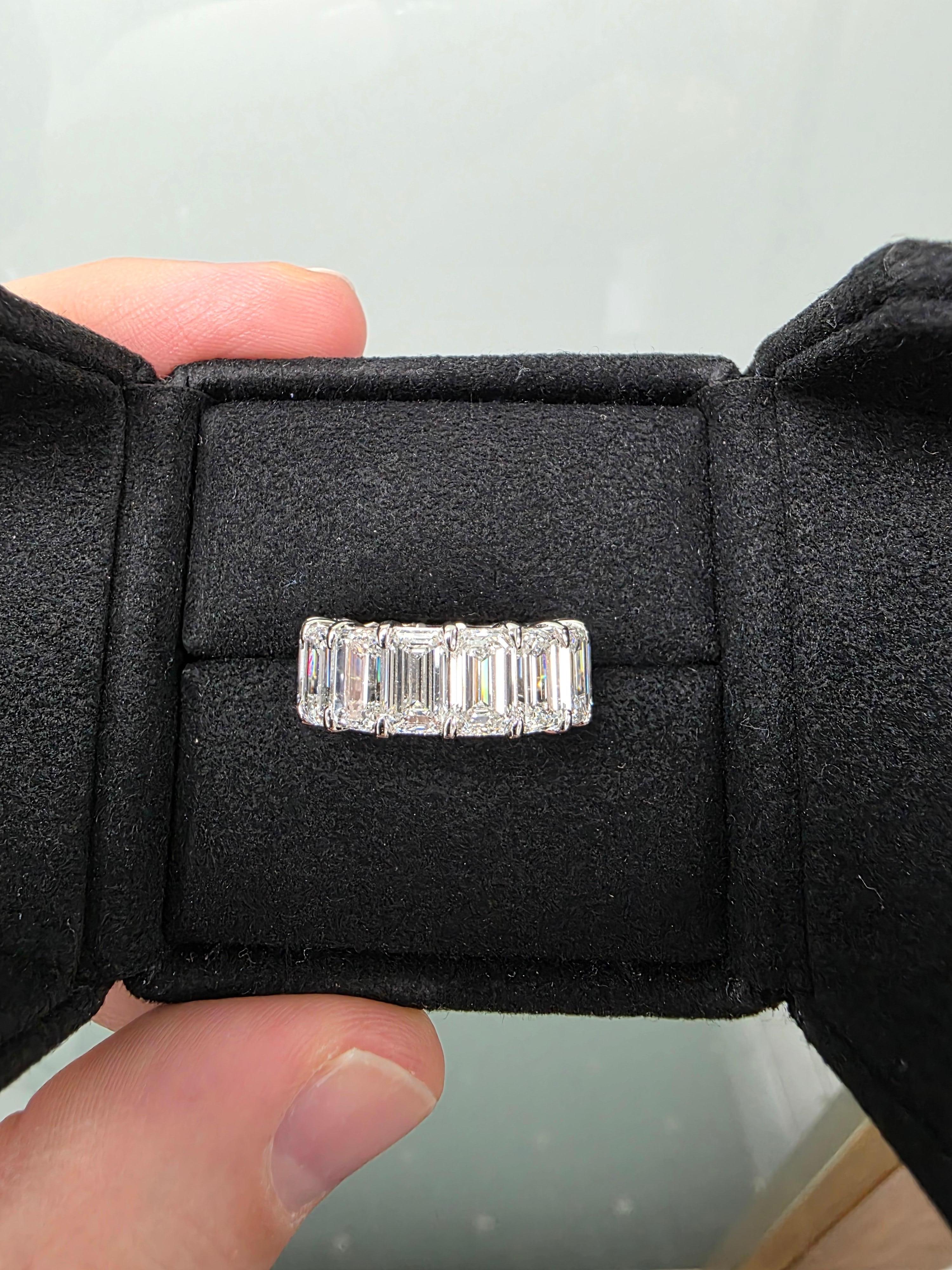 Louis Newman & Co GIA Certified 15.25 Carats Elongated Emerald Cut Wedding Band For Sale 1