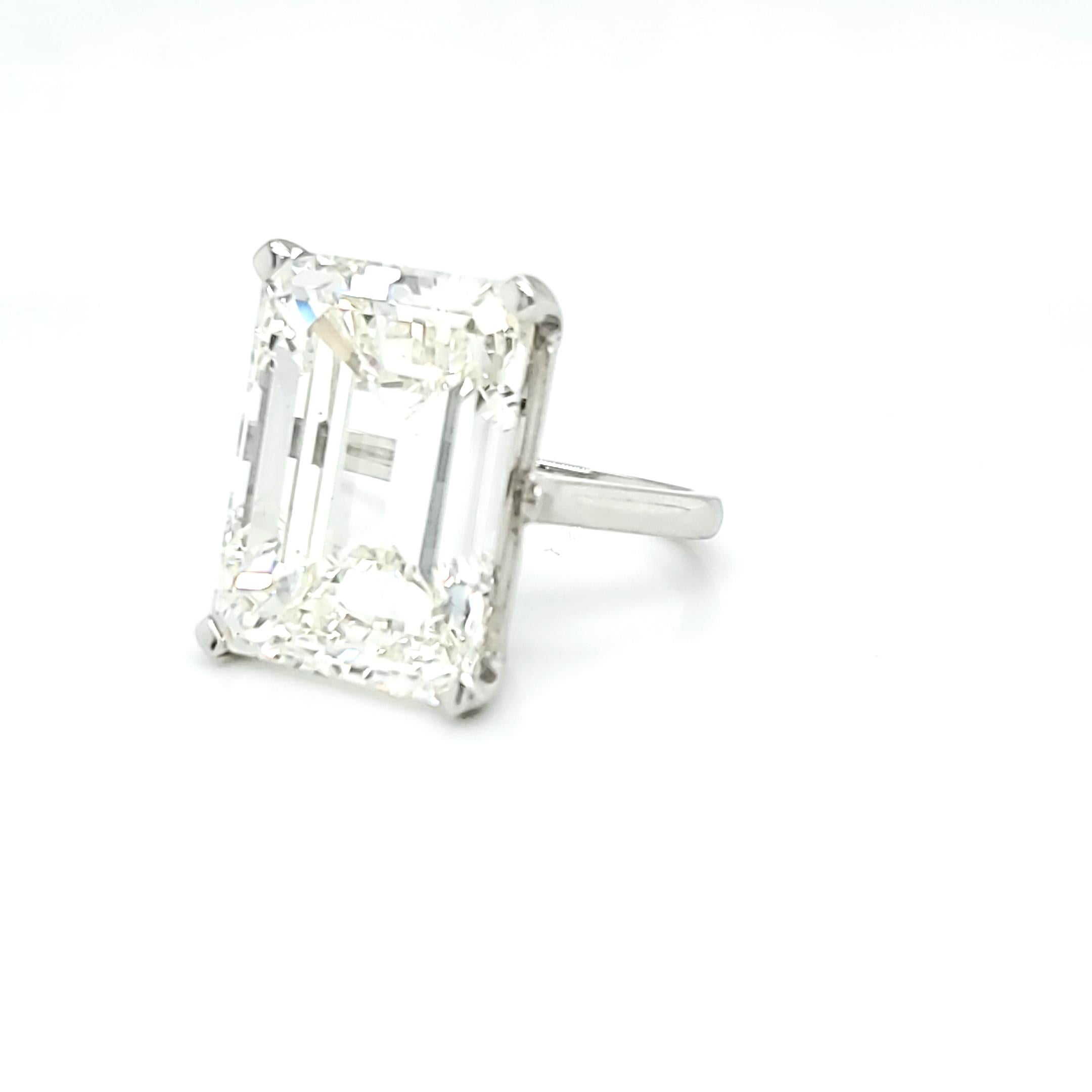 Louis Newman & Co. GIA Certified 30.39 Carat Emerald Cut Diamond Ring In New Condition In New York, NY