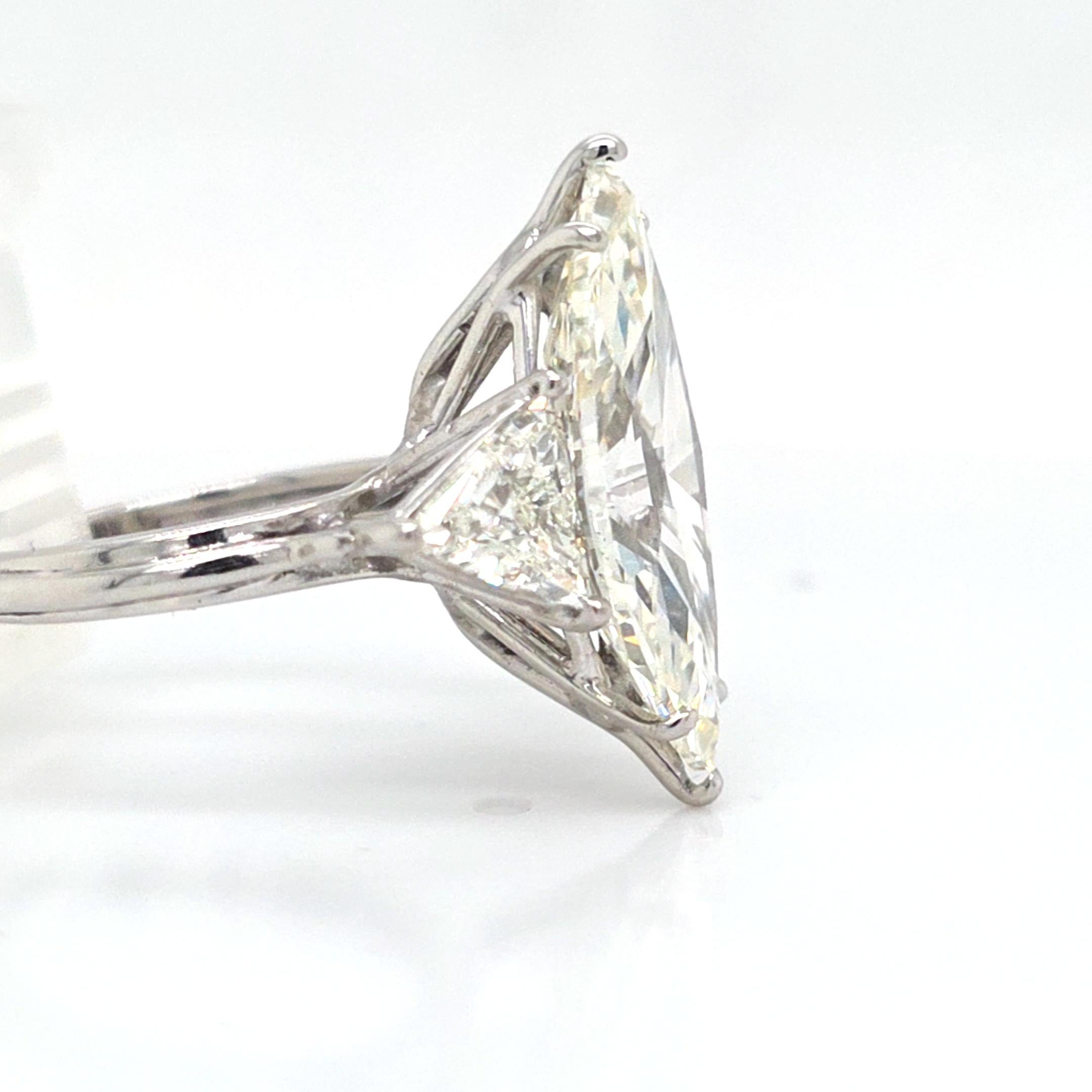 Louis Newman & Co GIA Certified 7 carat Elongated Marquise Cut Diamond Ring in vendita 3