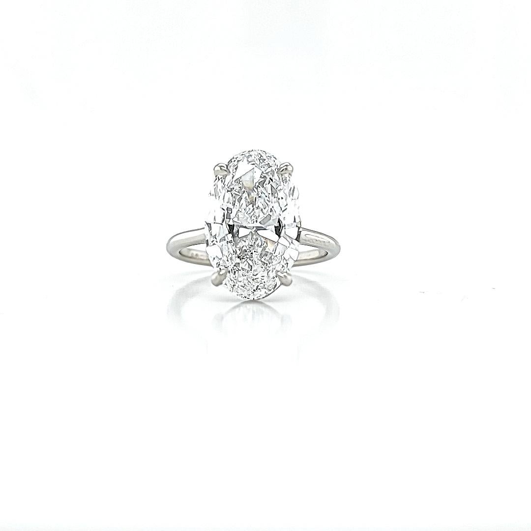 Women's or Men's GIA Certified 5.02 Carat Oval Diamond Solitaire Ring