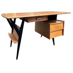 Louis Paolozzi modernist oak desk, France, 1950s, Guermonprez edition