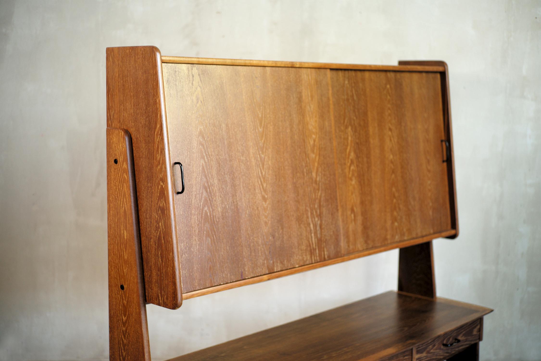 Sideboard aus Eichenholz von Paolozzi, Frankreich 1950 (Gekälkt) im Angebot