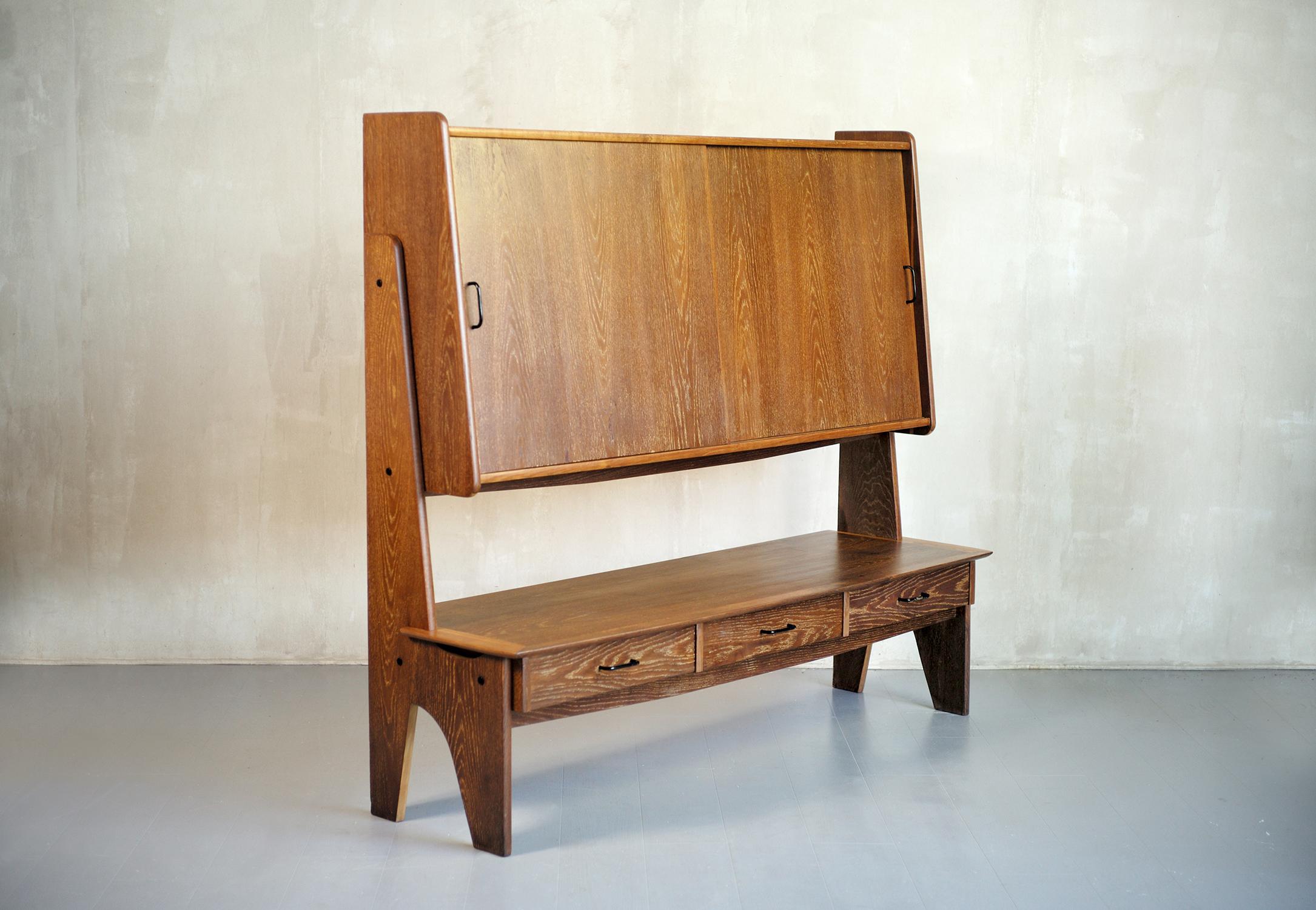 Sideboard aus Eichenholz von Paolozzi, Frankreich 1950 (Mitte des 20. Jahrhunderts) im Angebot