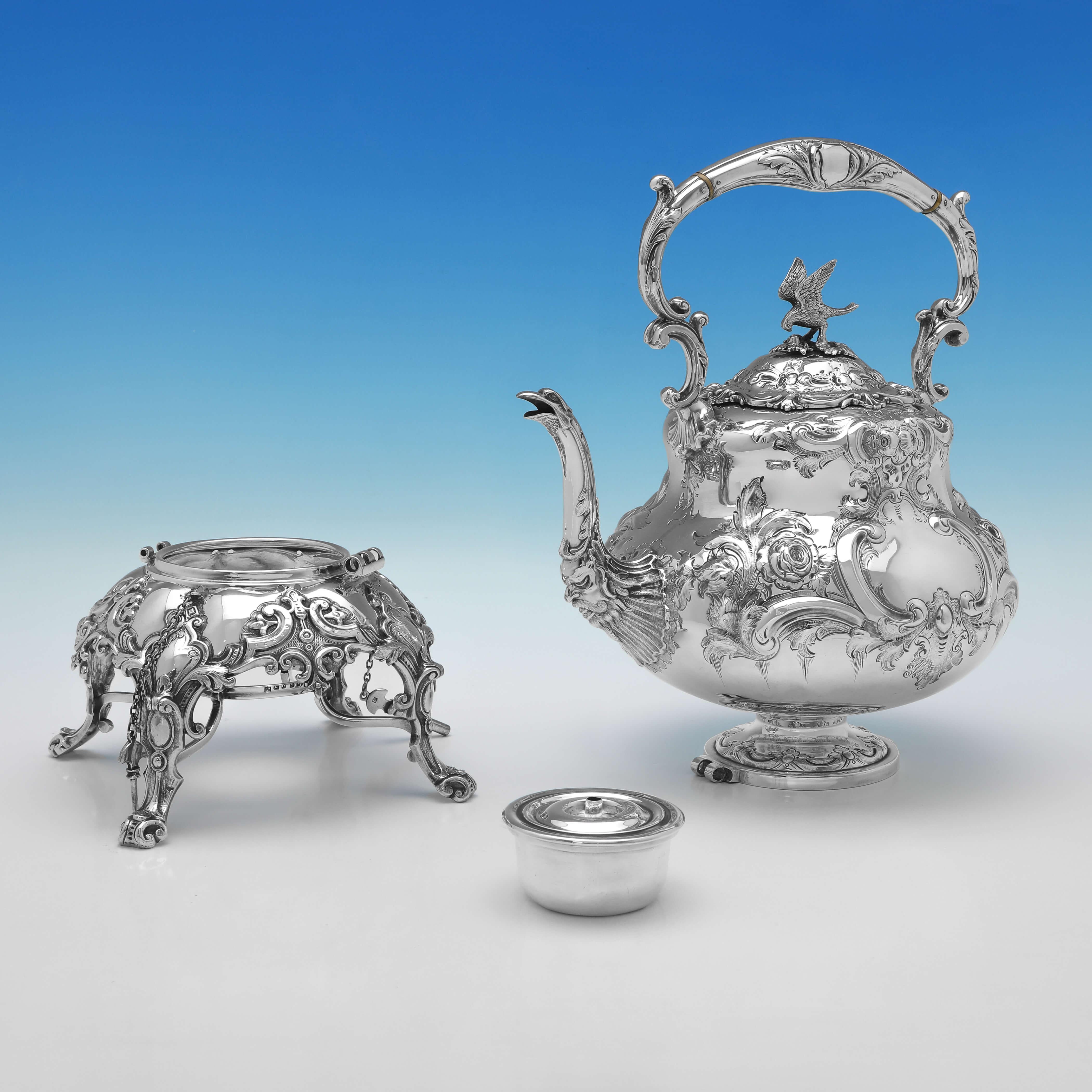 English 'Louis Pattern' - Victorian Sterling Silver Tea Kettle - Martin, Hall & Co. 1881 For Sale