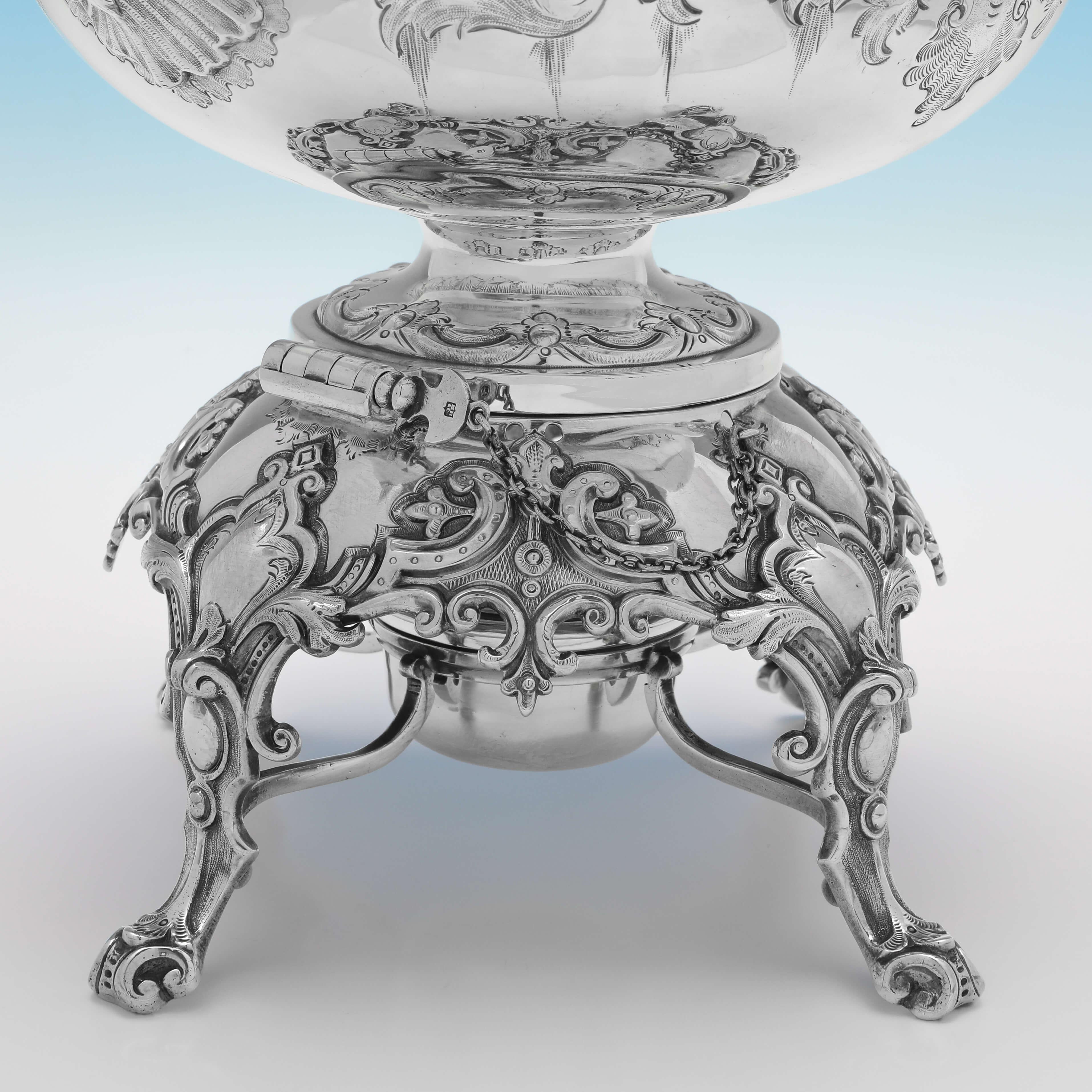 'Louis Pattern' - Victorian Sterling Silver Tea Kettle - Martin, Hall & Co. 1881 For Sale 2