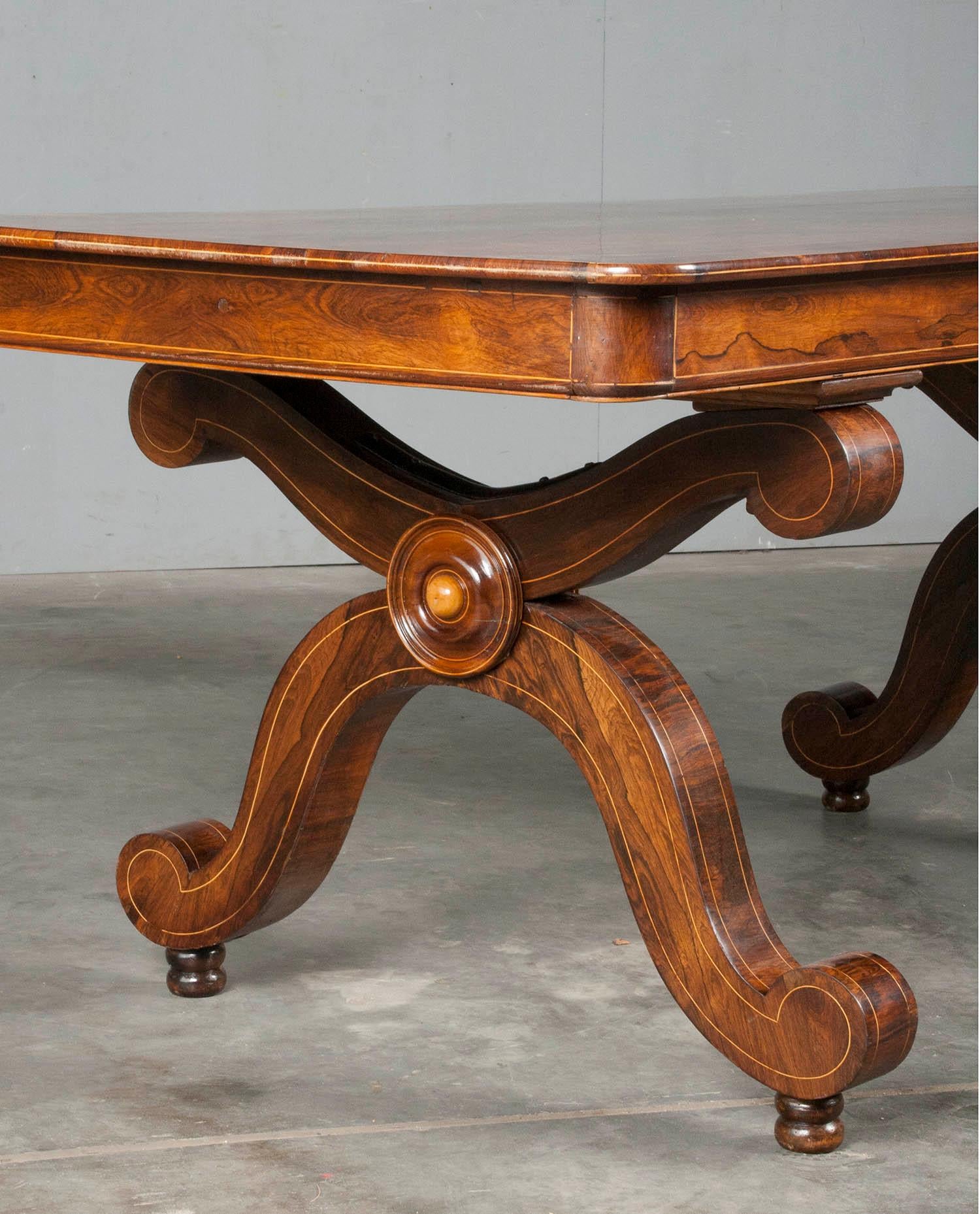 Louis Philipe Mahogany Veneered Centertable or Writing Table, France circa 1850 In Good Condition In Casteren, Noord-Brabant