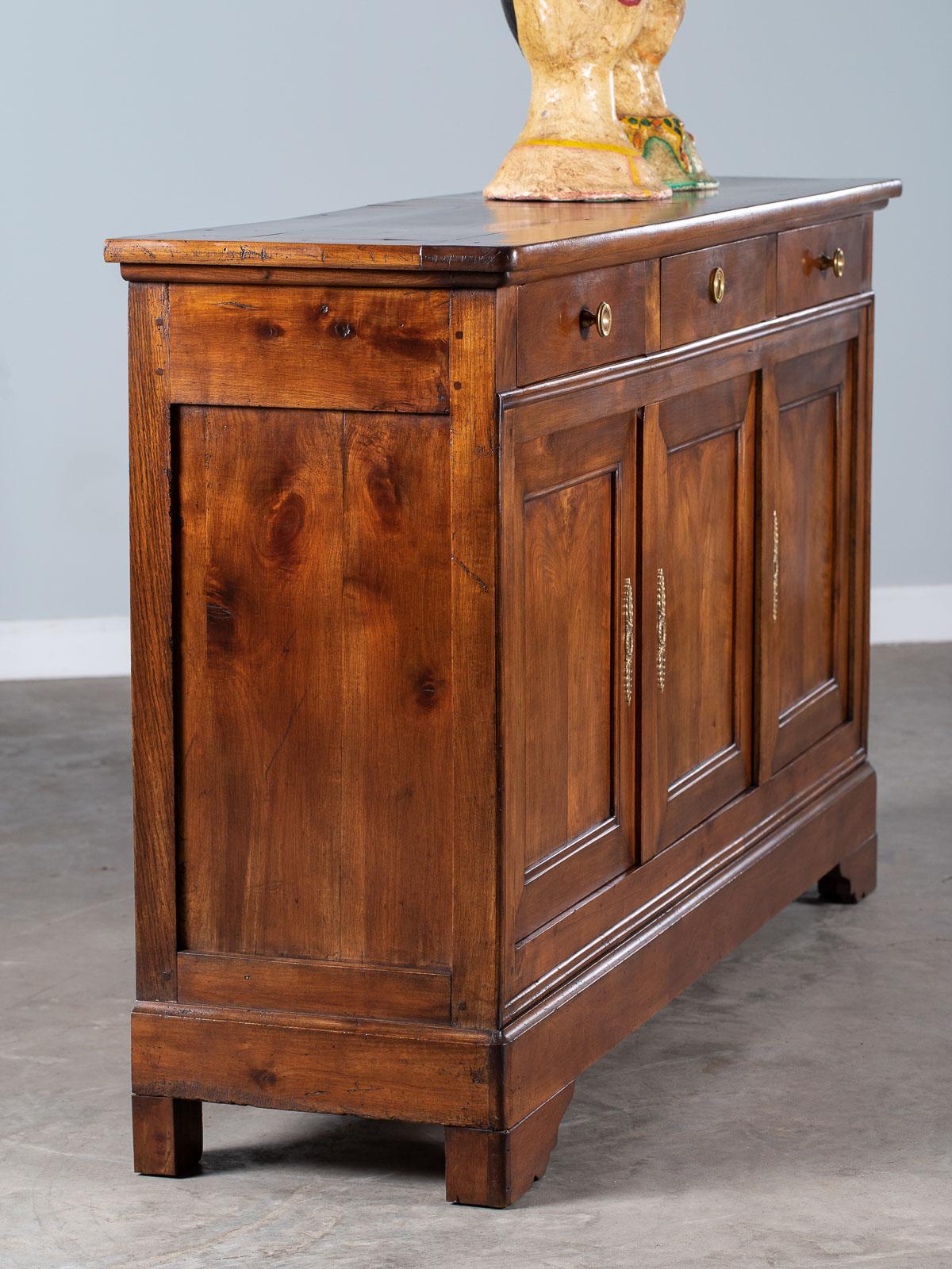 Louis Philippe Antique French Cherry Buffet Credenza Cabinet, circa 1850 9