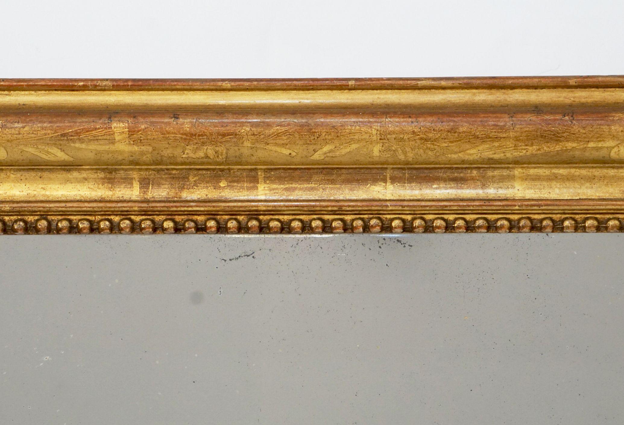 Vergoldeter Louis Philippe-Spiegel mit Bogenaufsatz aus Frankreich (H 39 1/2 x B 28 3/4) im Zustand „Gut“ im Angebot in Austin, TX