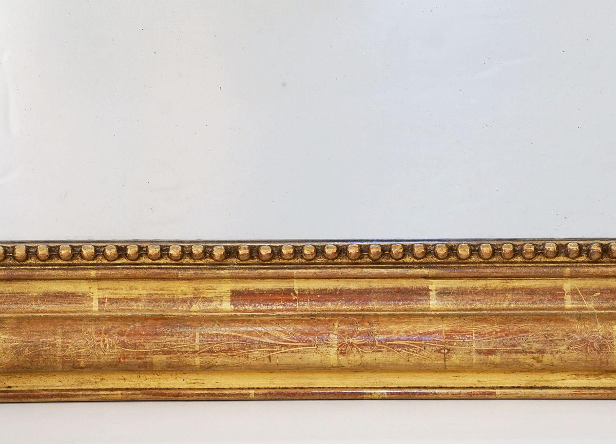 Vergoldeter Louis Philippe-Spiegel mit Bogenaufsatz aus Frankreich (H 39 1/2 x B 28 3/4) im Angebot 2