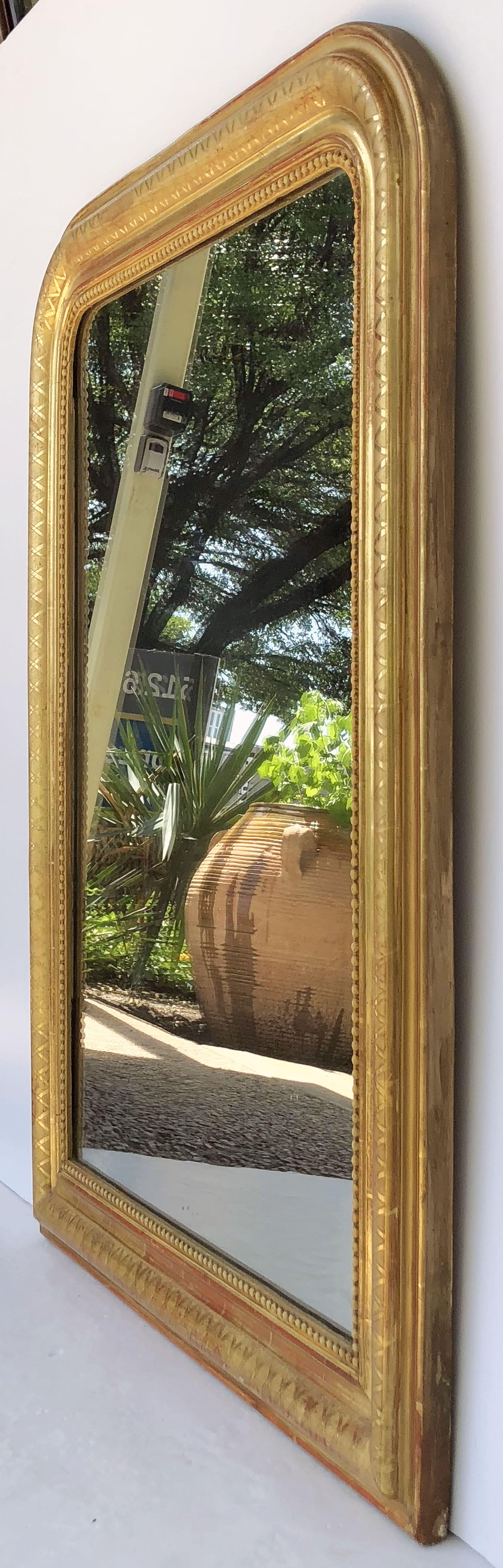 Louis Philippe Arch Top Gilt Mirror (H 39 3/8 x W 30) In Excellent Condition In Austin, TX