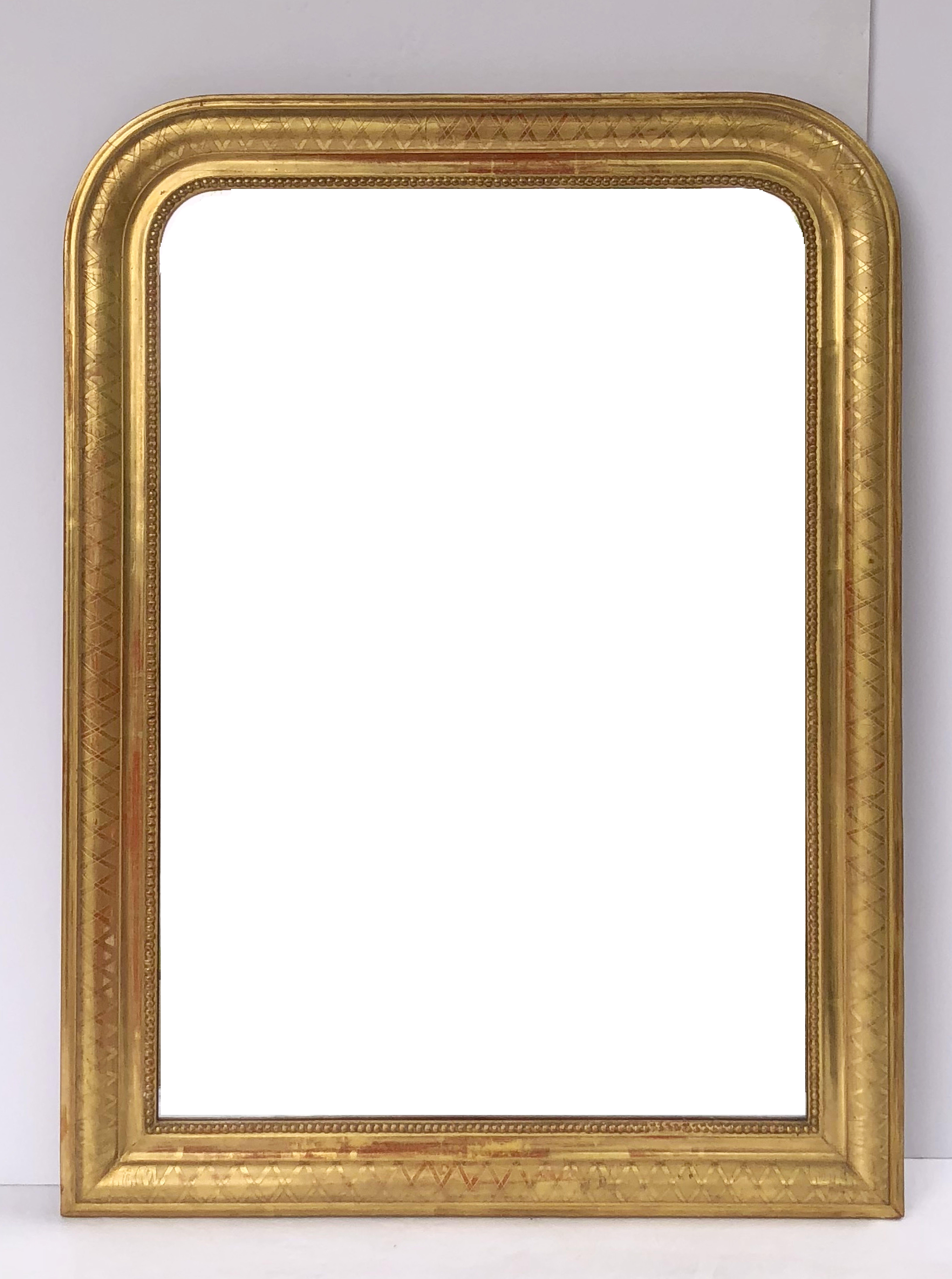 A fine Louis Philippe wall mirror from France, featuring a moulded surround with a beautiful patinated gold-leaf.

Dimensions: H 42.75 inches x W 32 inches

Other sizes available in this style
   