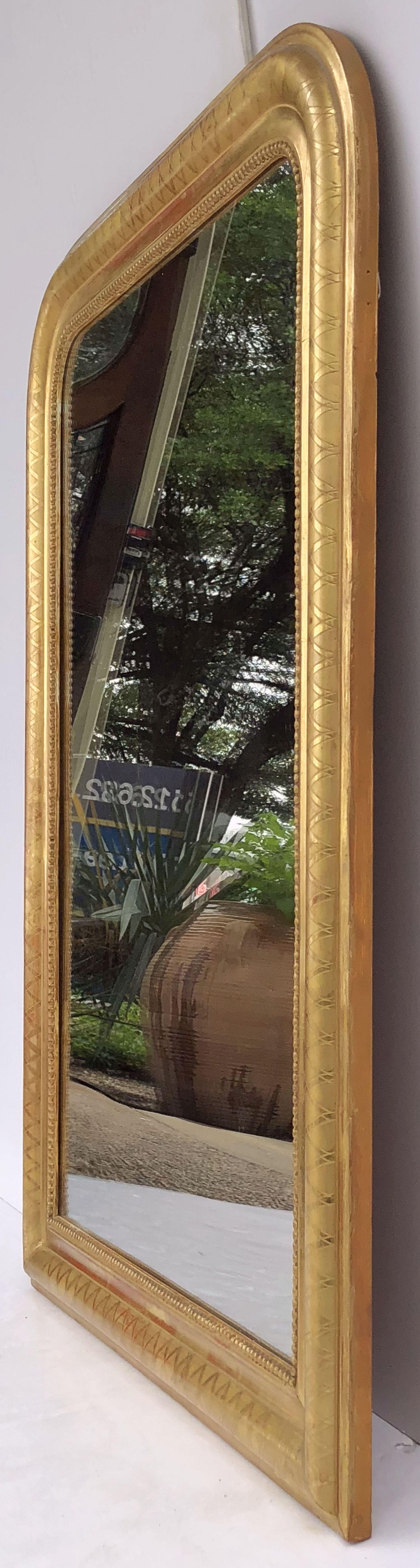 Louis Philippe Arch Top Gilt Mirror (H 42 3/4 x W 32) In Good Condition In Austin, TX