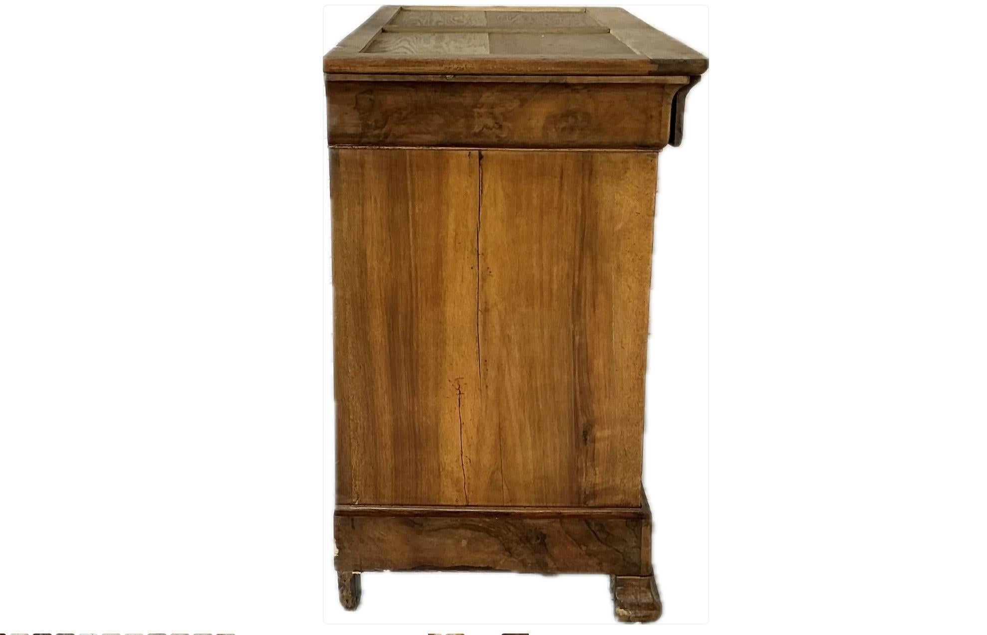 Cassapanca in radica di noce Louis Philippe con marmo in vendita 4