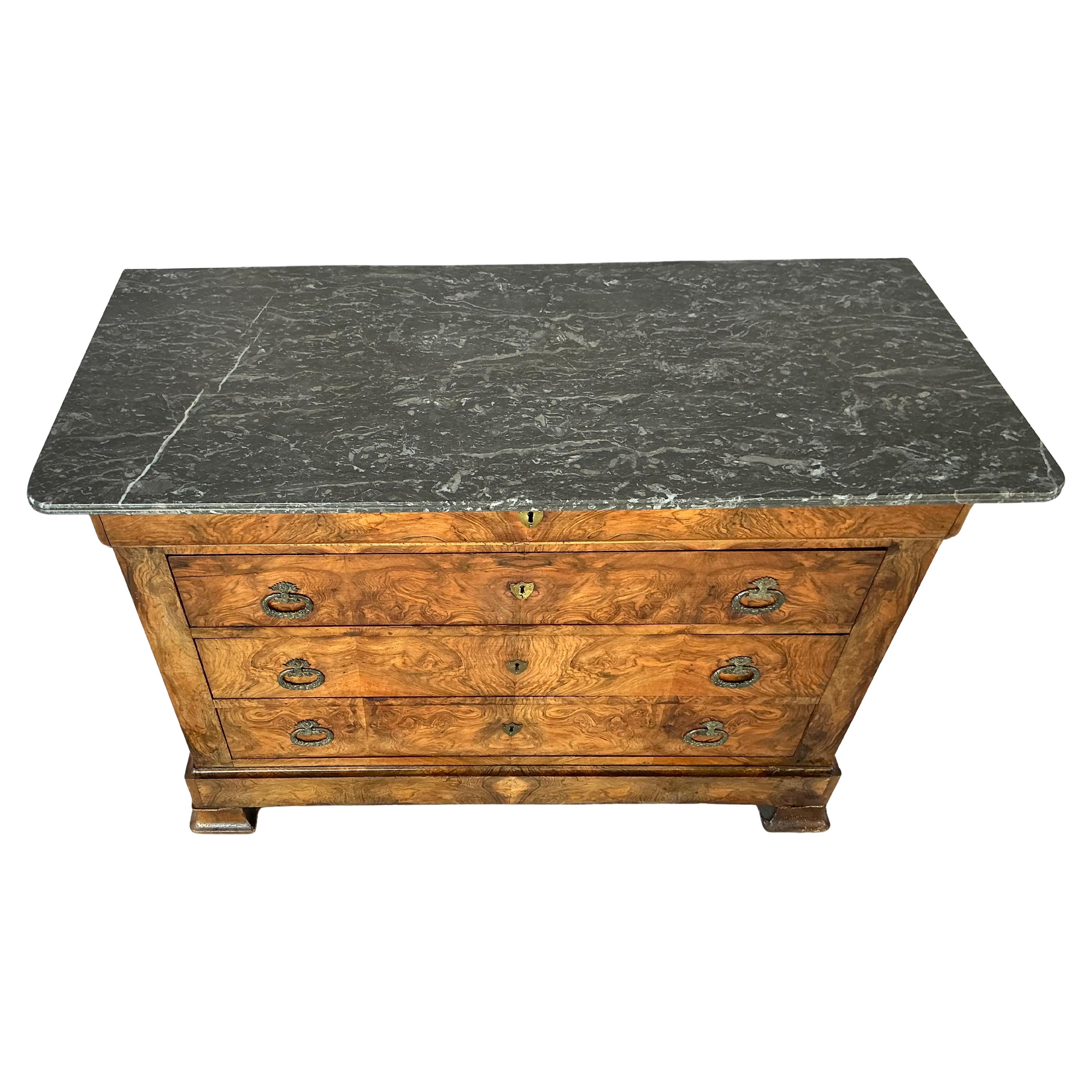 Cassapanca in radica di noce Louis Philippe con marmo In condizioni buone in vendita a Bradenton, FL