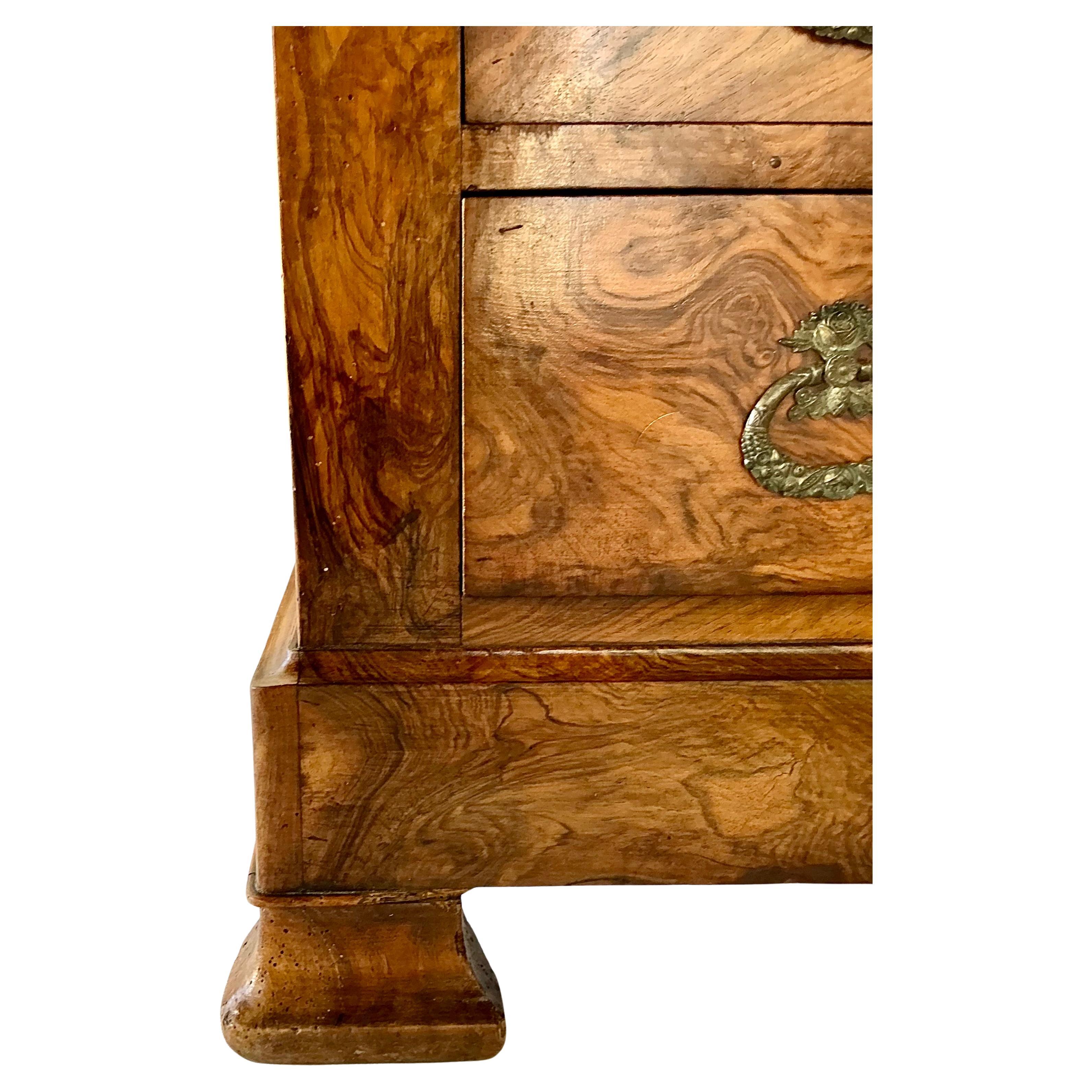 Cassapanca in radica di noce Louis Philippe con marmo in vendita 1