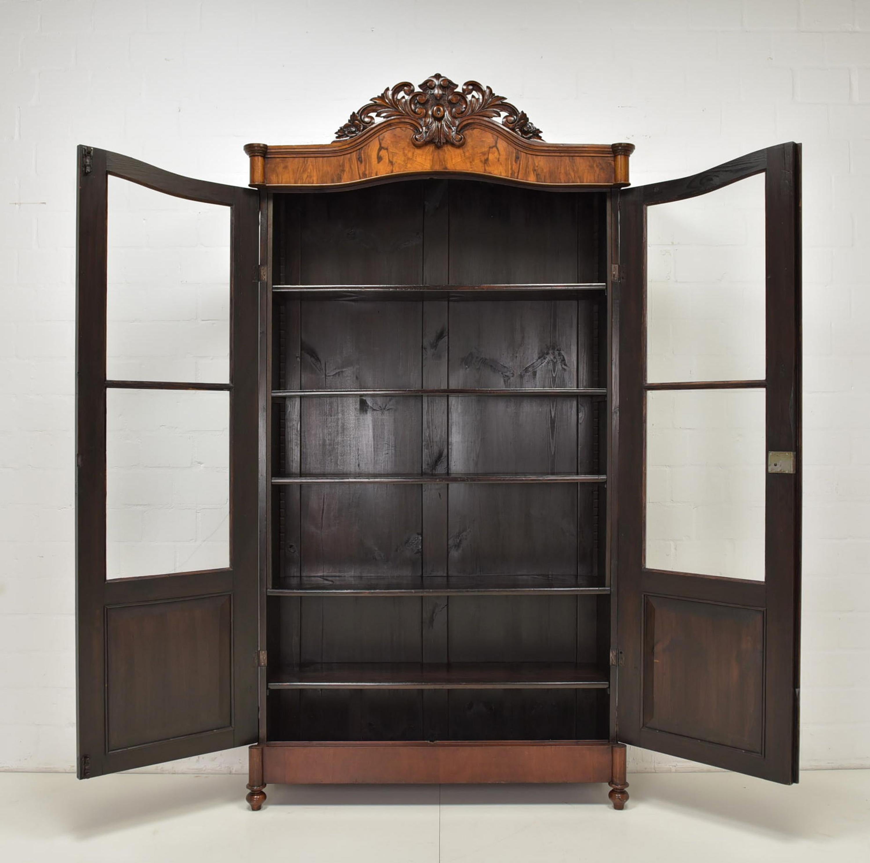 19th Century Louis Philippe Bookcase Display Cabinet in Walnut, 1870 For Sale