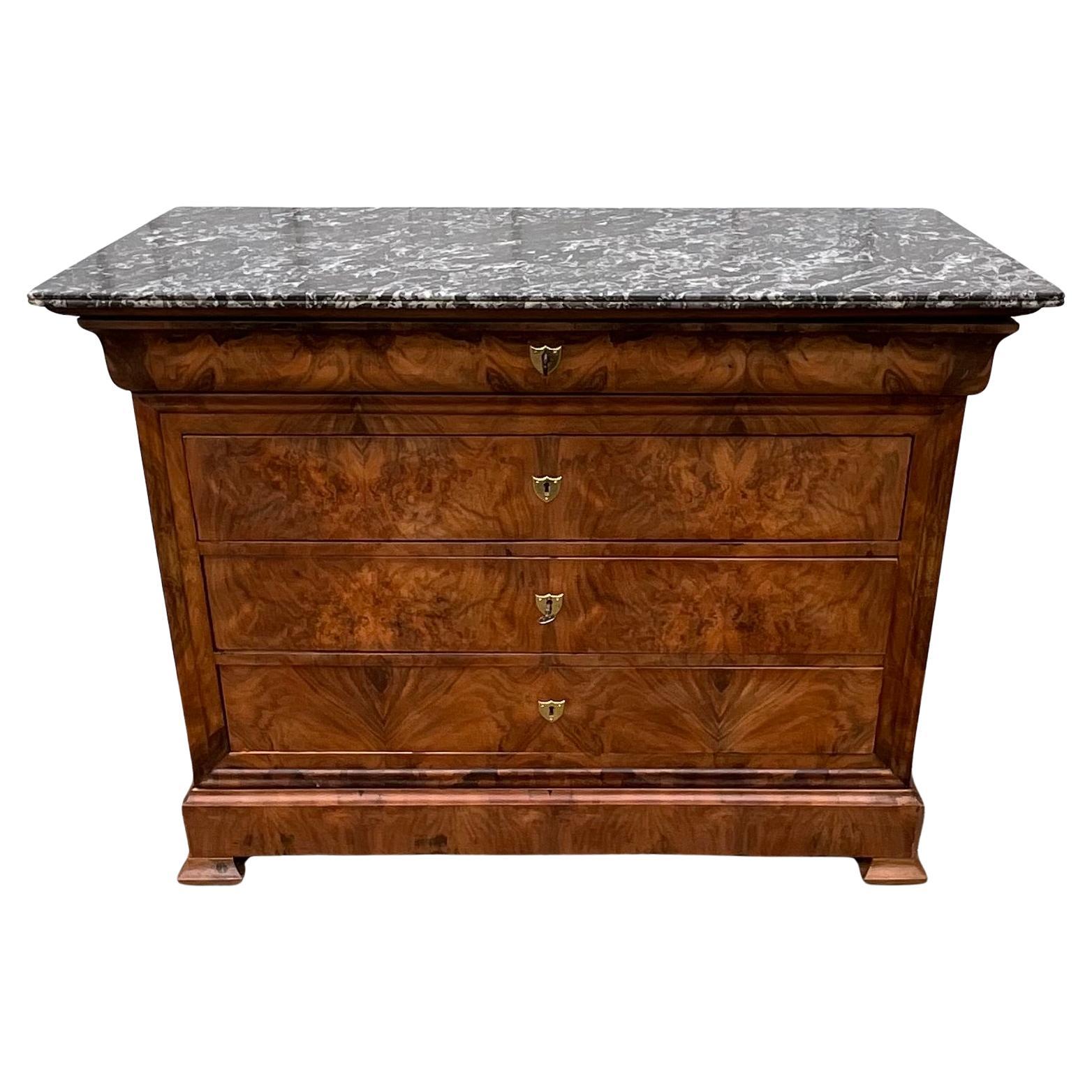 Louis-philippe Burl Walnut Chest Of Drawers – Mid-19th Century