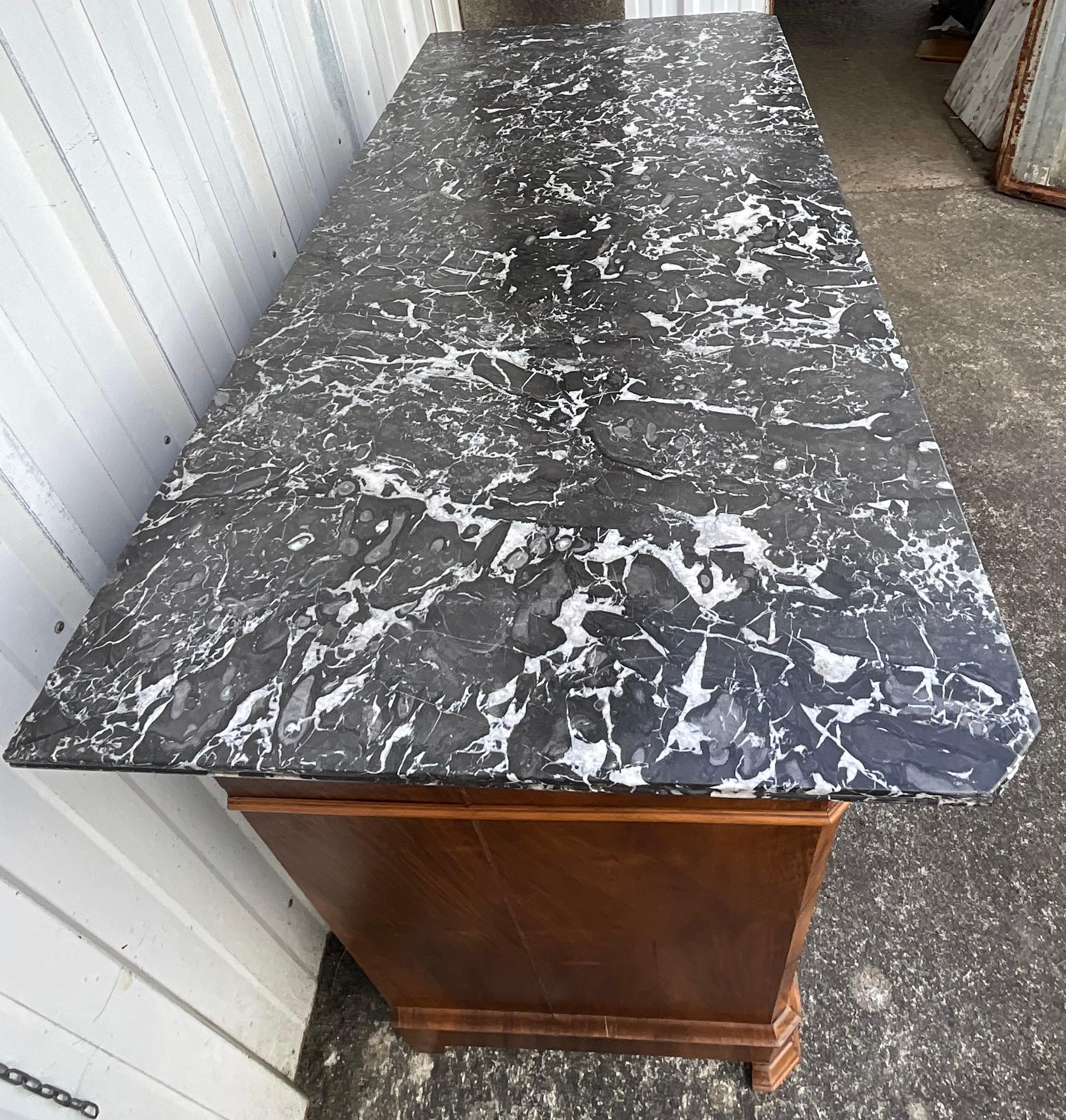 Noce Commode in radica di noce Louis Philippe Fine 19° secolo in vendita