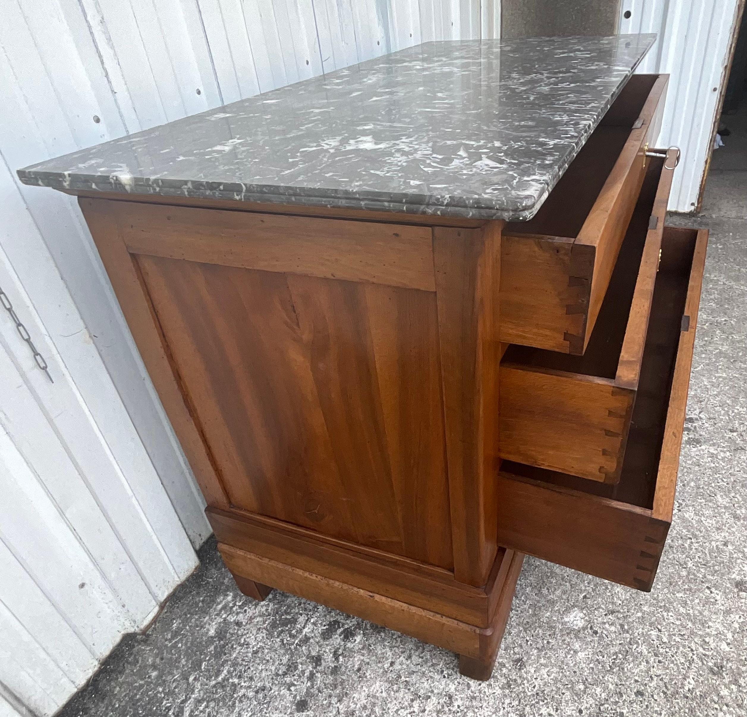 Louis Philippe Chest Of Drawers In Burl Walnut Late 19th 1