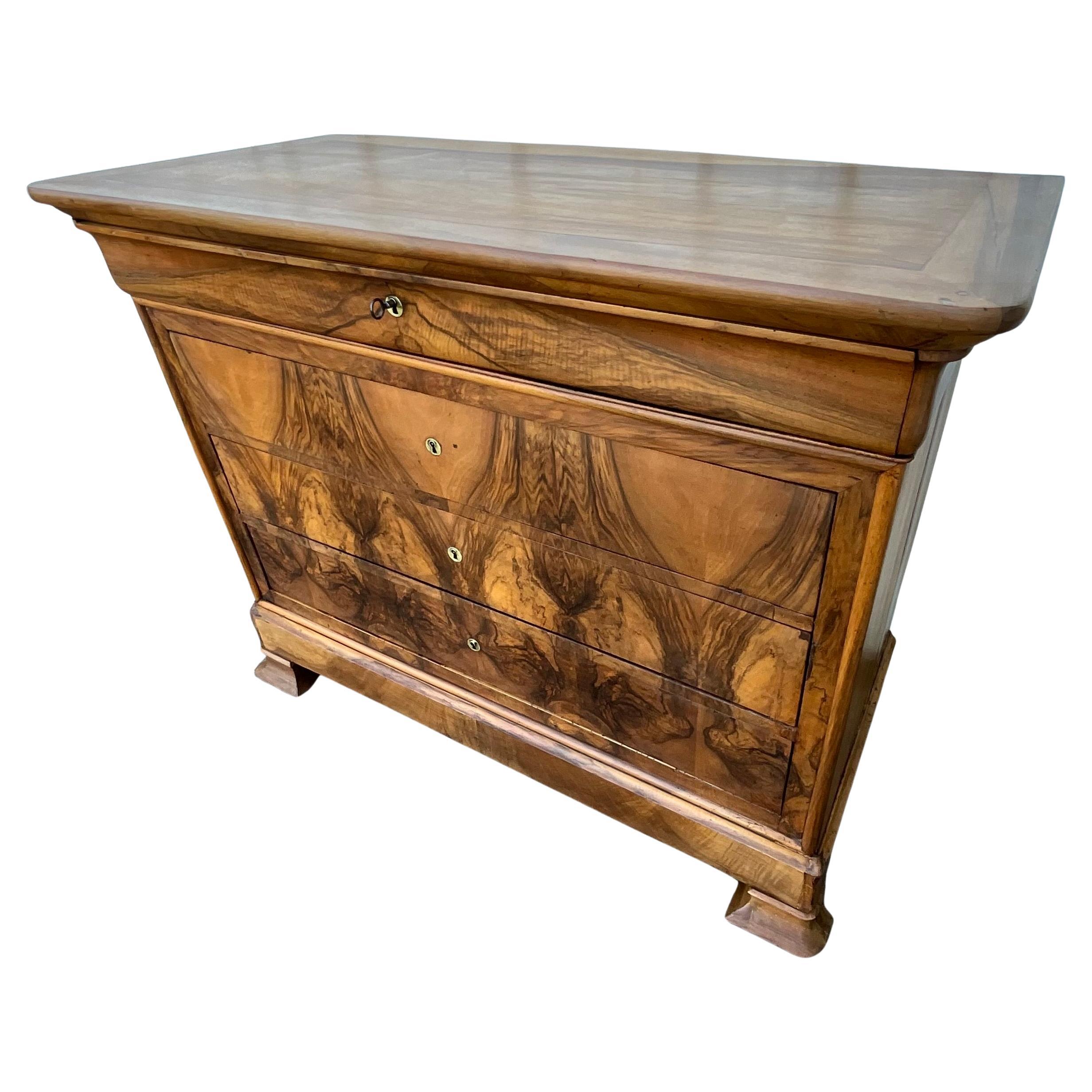 Commode Louis Philippe en ronce de noyer, milieu du 19e siècle